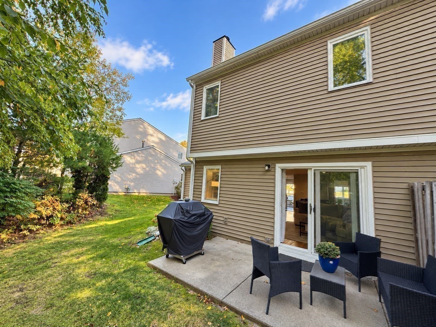 Condominium at 97 Oakwood Lane # 97, Worcester MA 01604, Worcester, photo 25 of 30