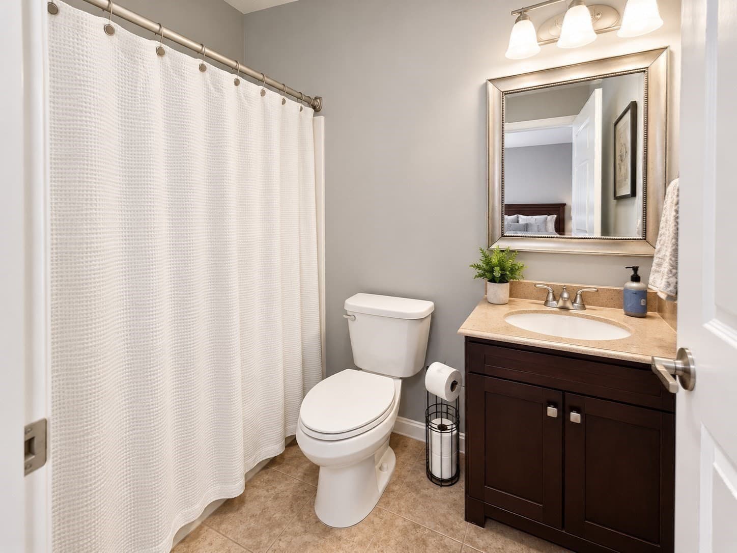 Condominium at 97 Oakwood Lane # 97, Worcester MA 01604, Worcester, photo 21 of 30