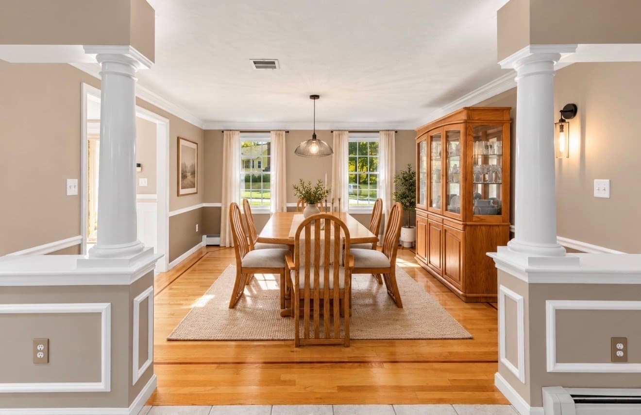 Single Family Residence at 6 Mayhew Farm Dr, Mansfield MA 02048, photo 10 of 42