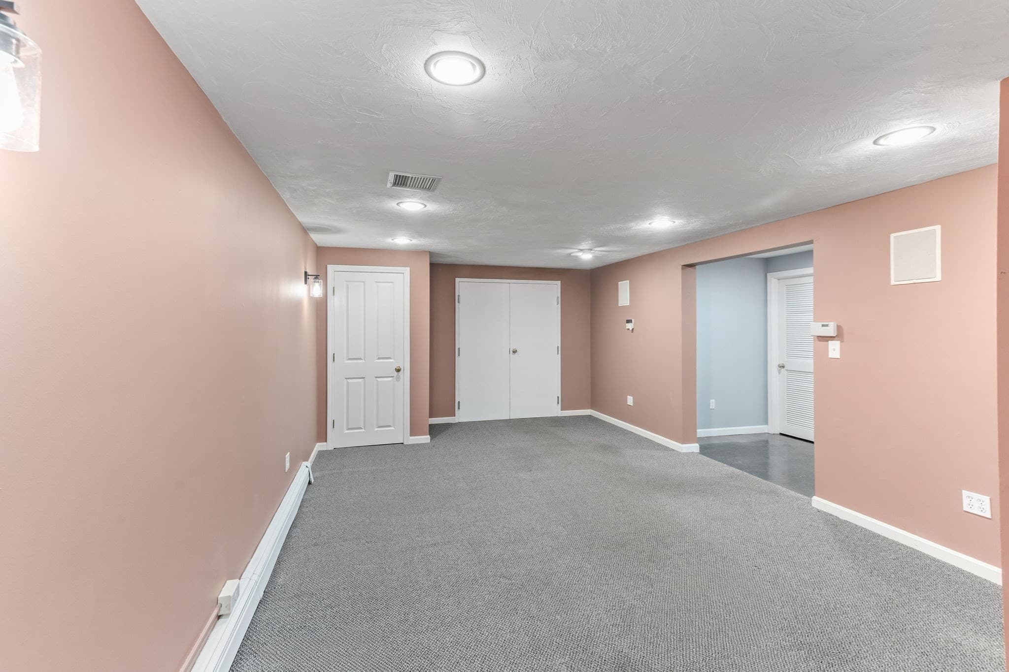 Single Family Residence at 6 Mayhew Farm Dr, Mansfield MA 02048, photo 31 of 42
