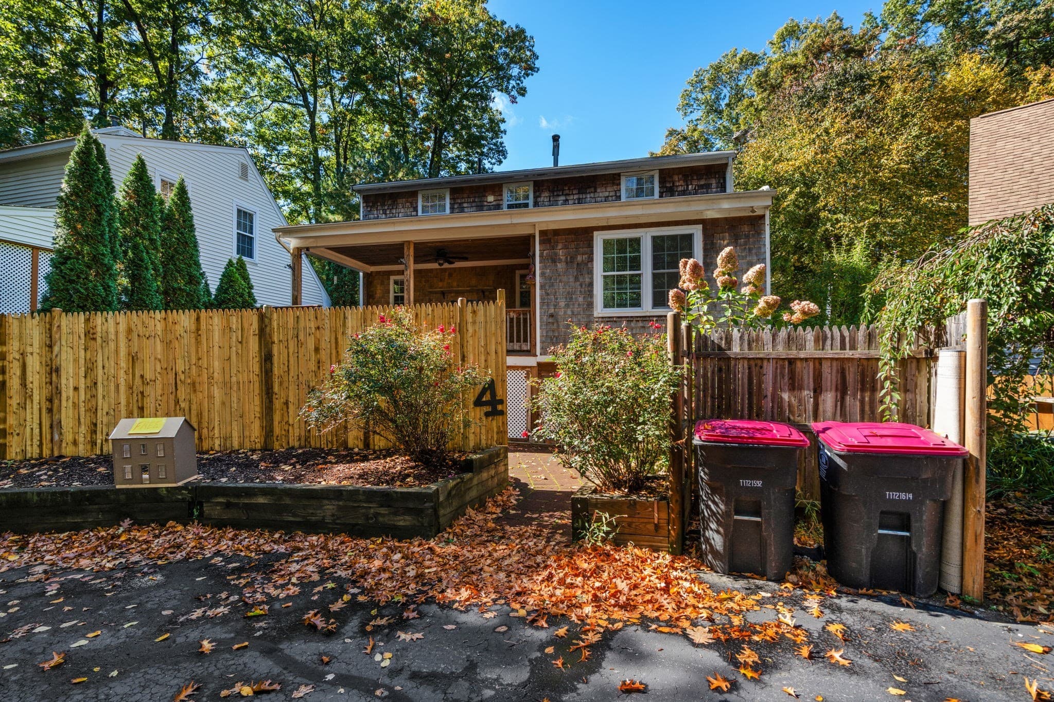 Single Family Residence at 4 Williamsburg Dr, Uxbridge MA 01569, photo 37 of 37