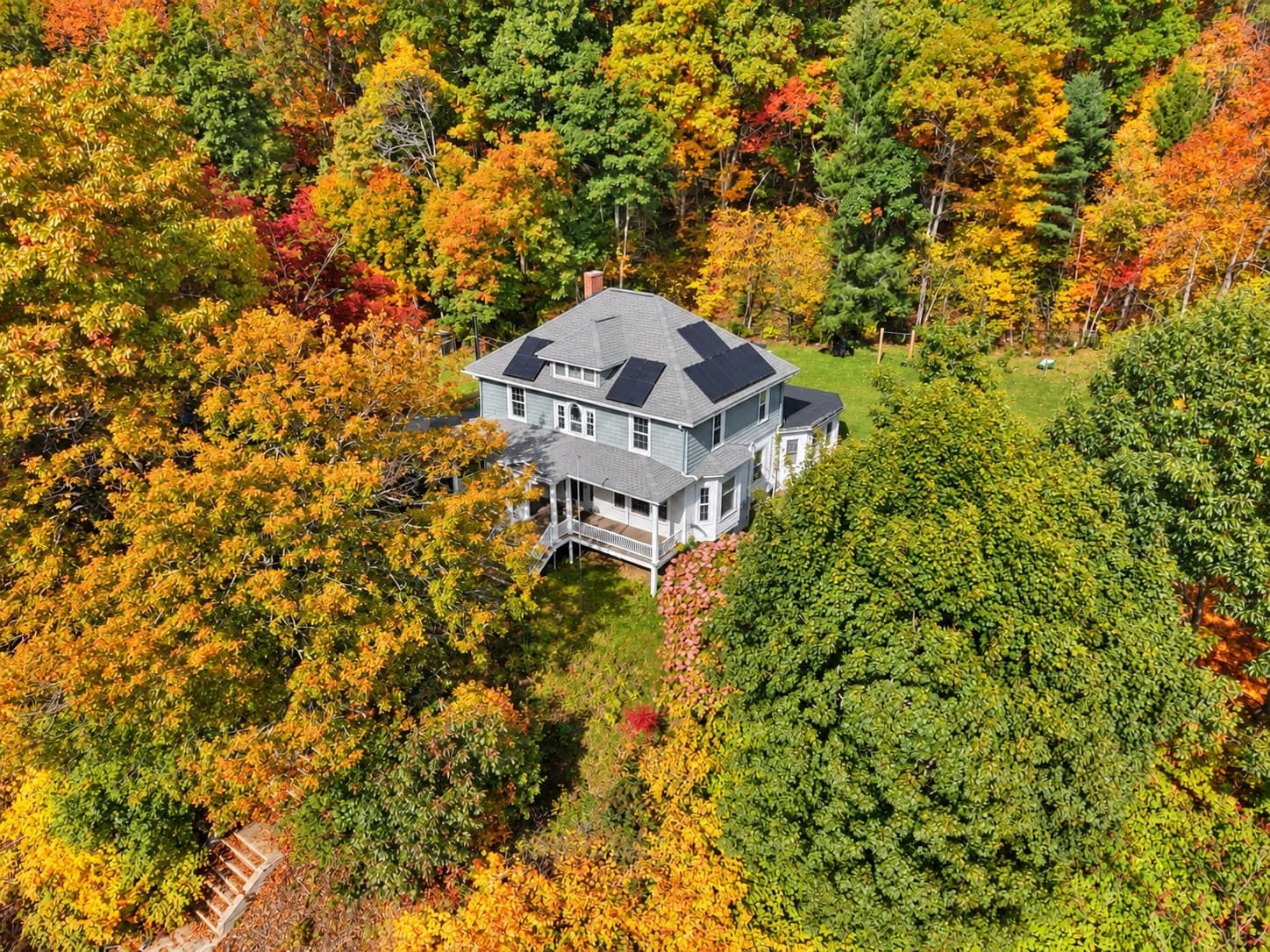 Single Family Residence at 901 Worcester Rd, Barre MA 01005, photo 6 of 25