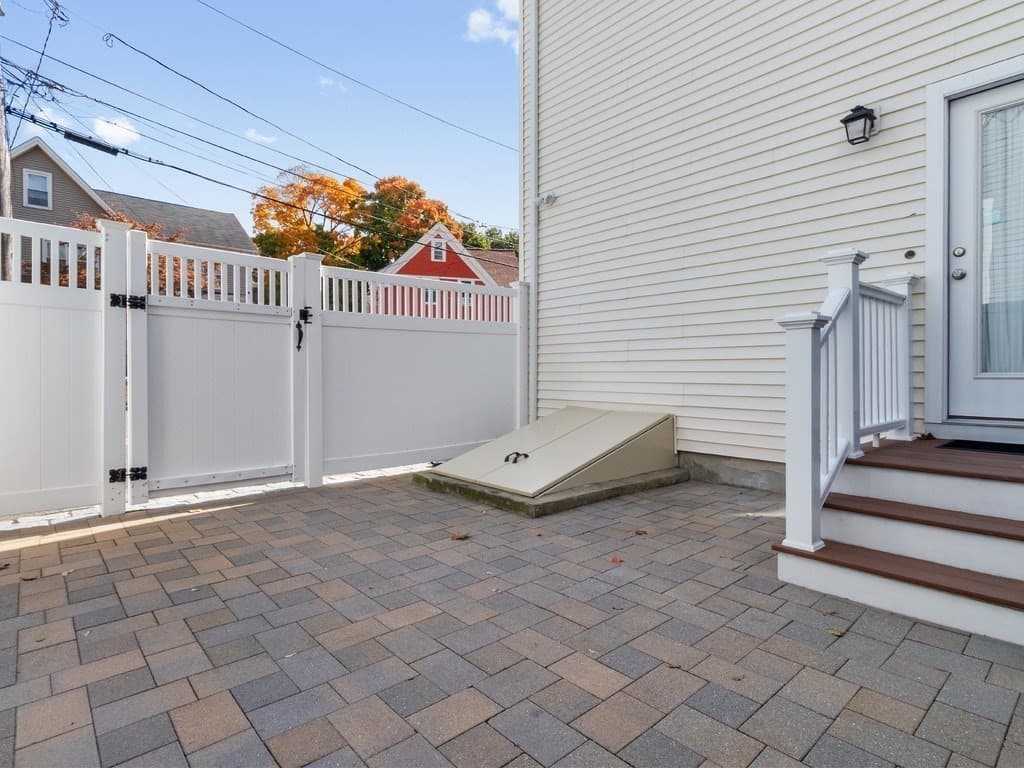 Condominium at 33 Auburn St # 2, Waltham MA 02453, Waltham, photo 27 of 37