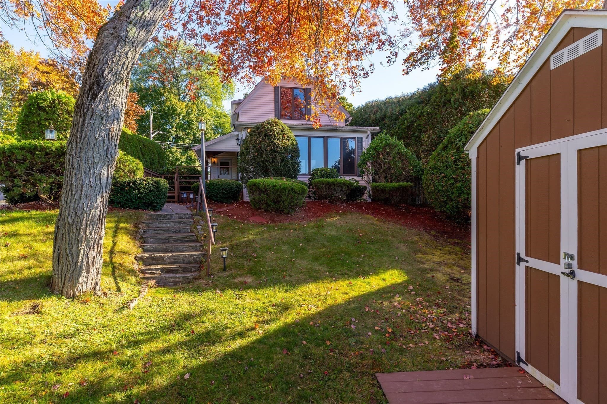 47 Point Pleasant Rd, Webster MA 01570