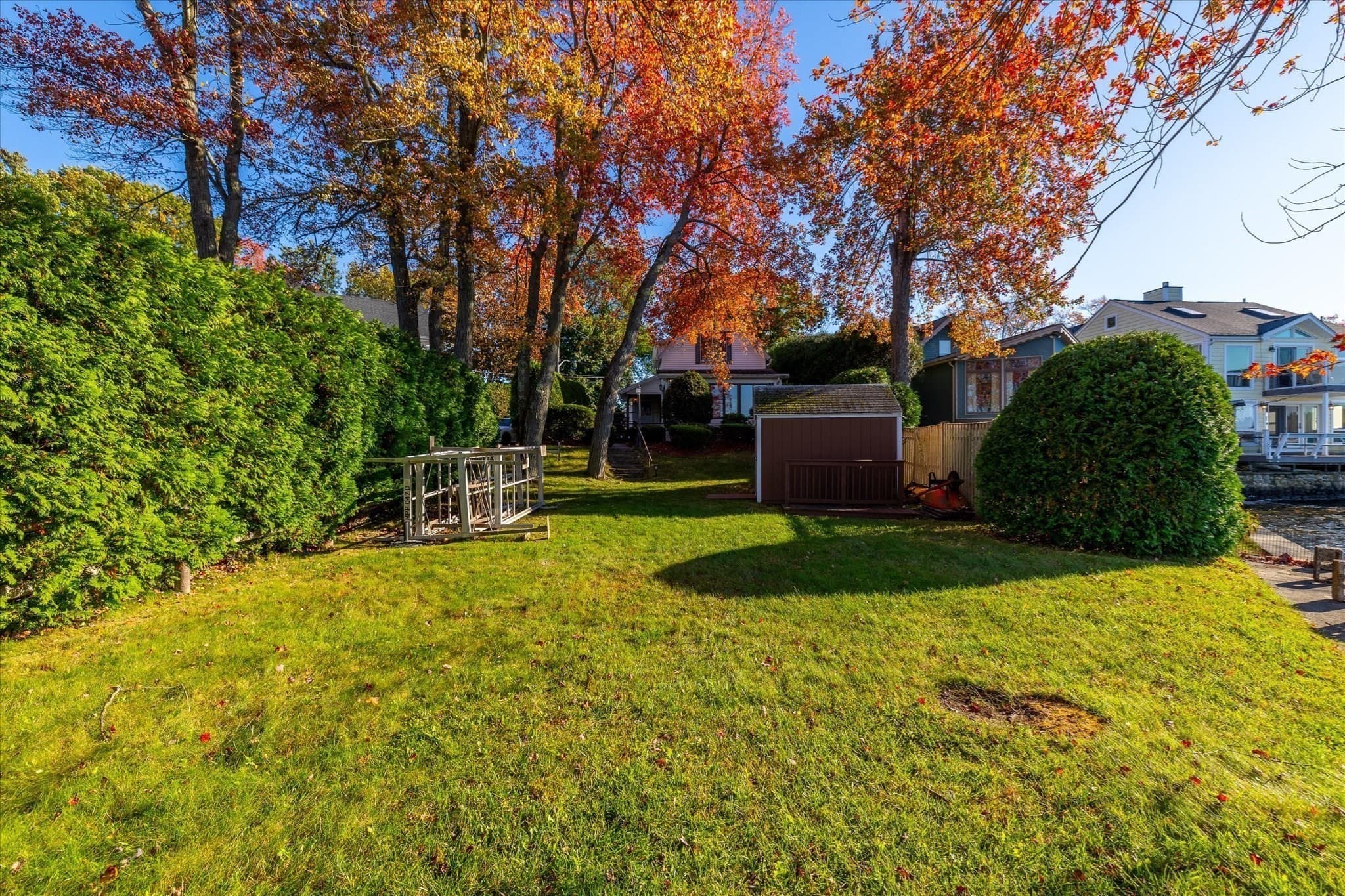 Single Family Residence at 47 Point Pleasant Rd, Webster MA 01570, photo 8 of 39