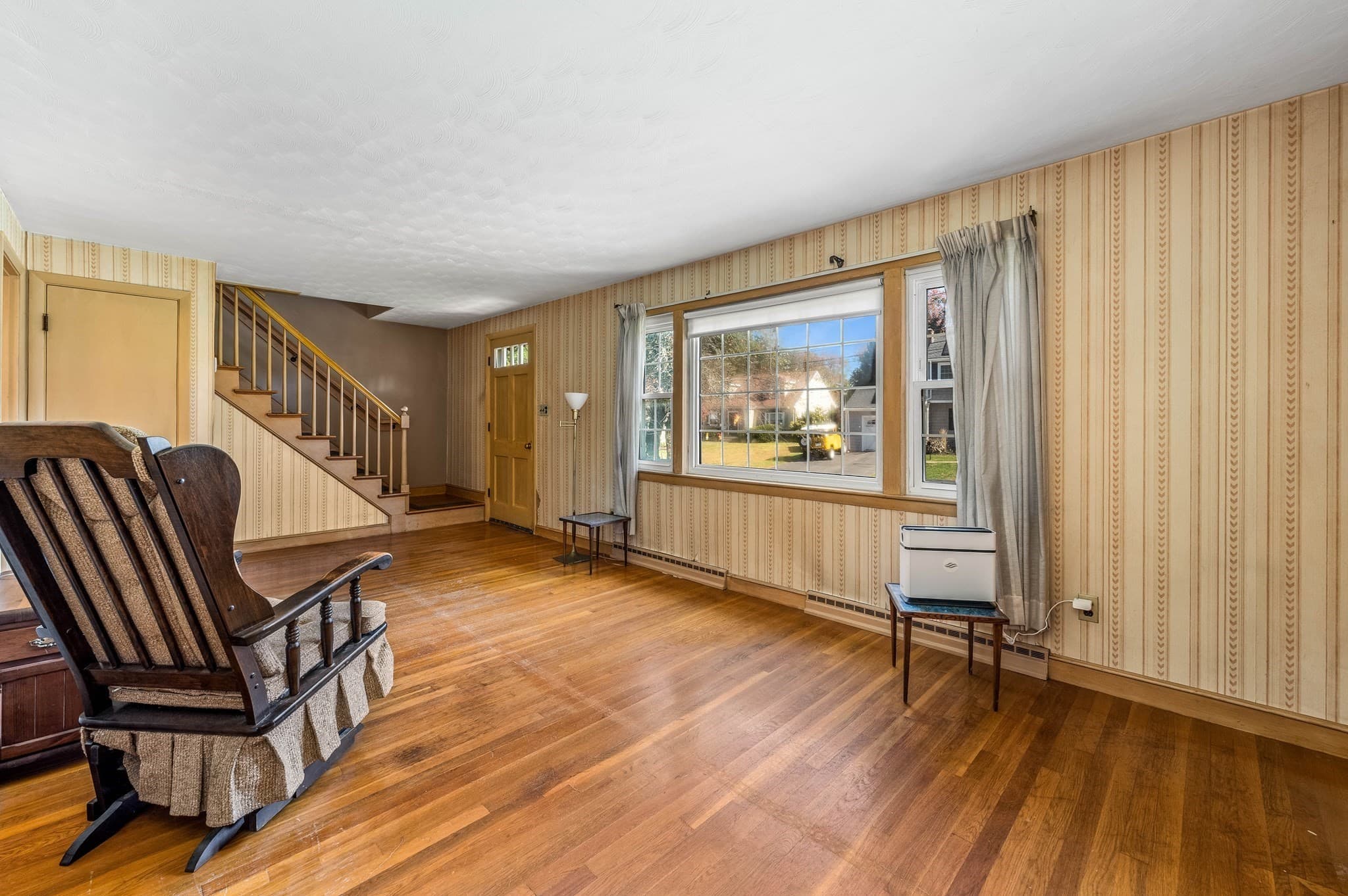 Single Family Residence at 40 Winstead Avenue, Dedham MA 02026, photo 7 of 30