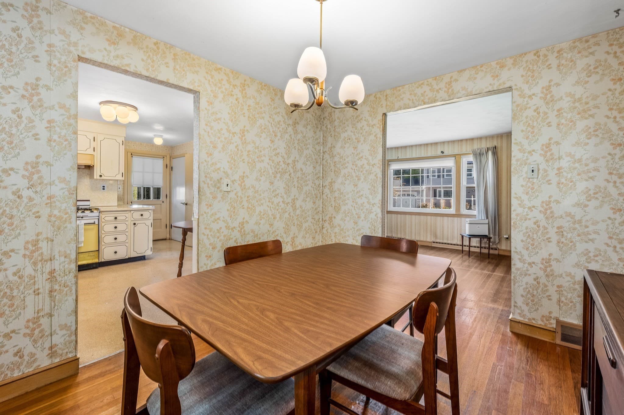 Single Family Residence at 40 Winstead Avenue, Dedham MA 02026, photo 10 of 30