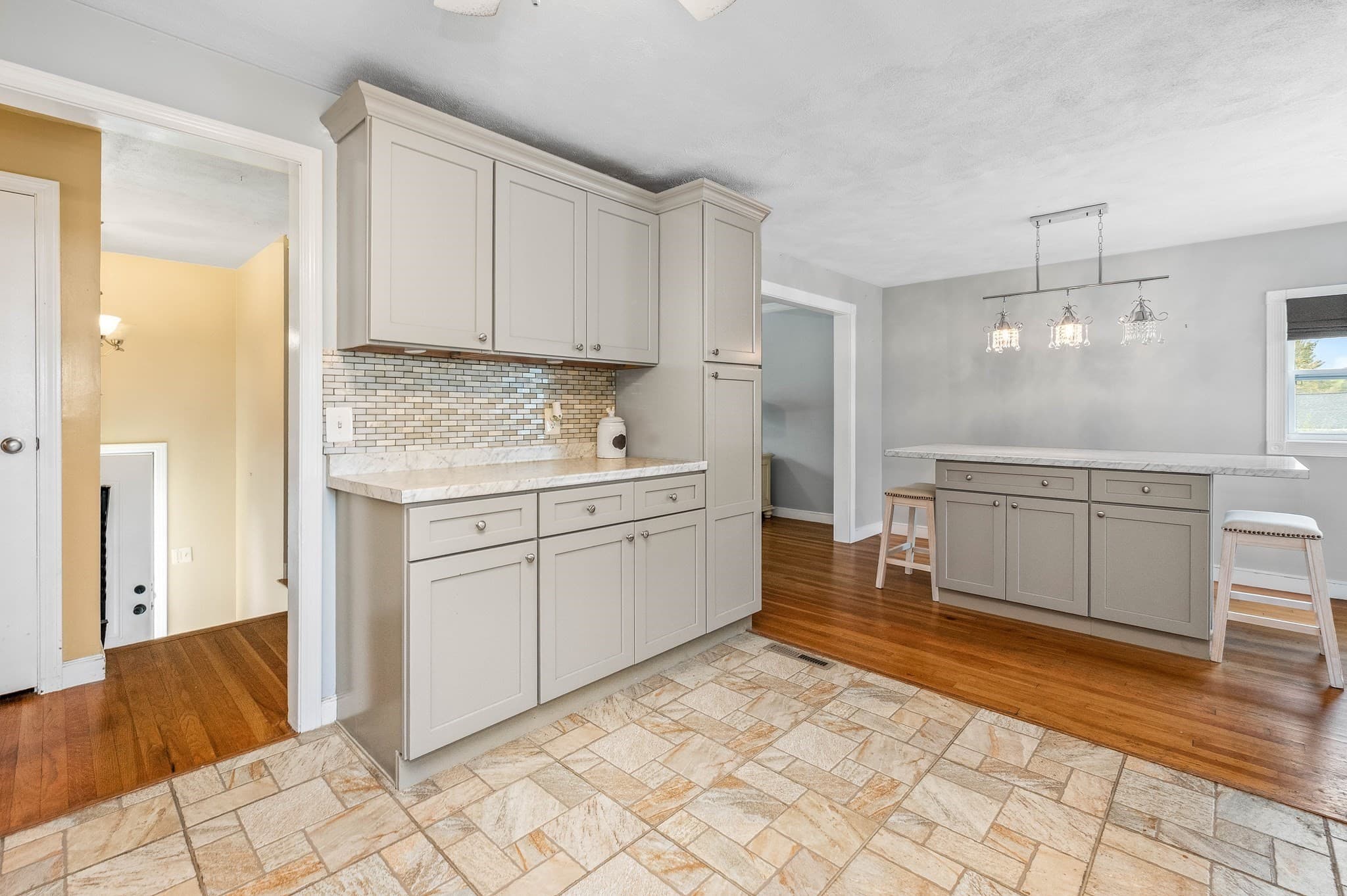 Single Family Residence at 10 Village Street, Medway MA 02053, photo 15 of 39