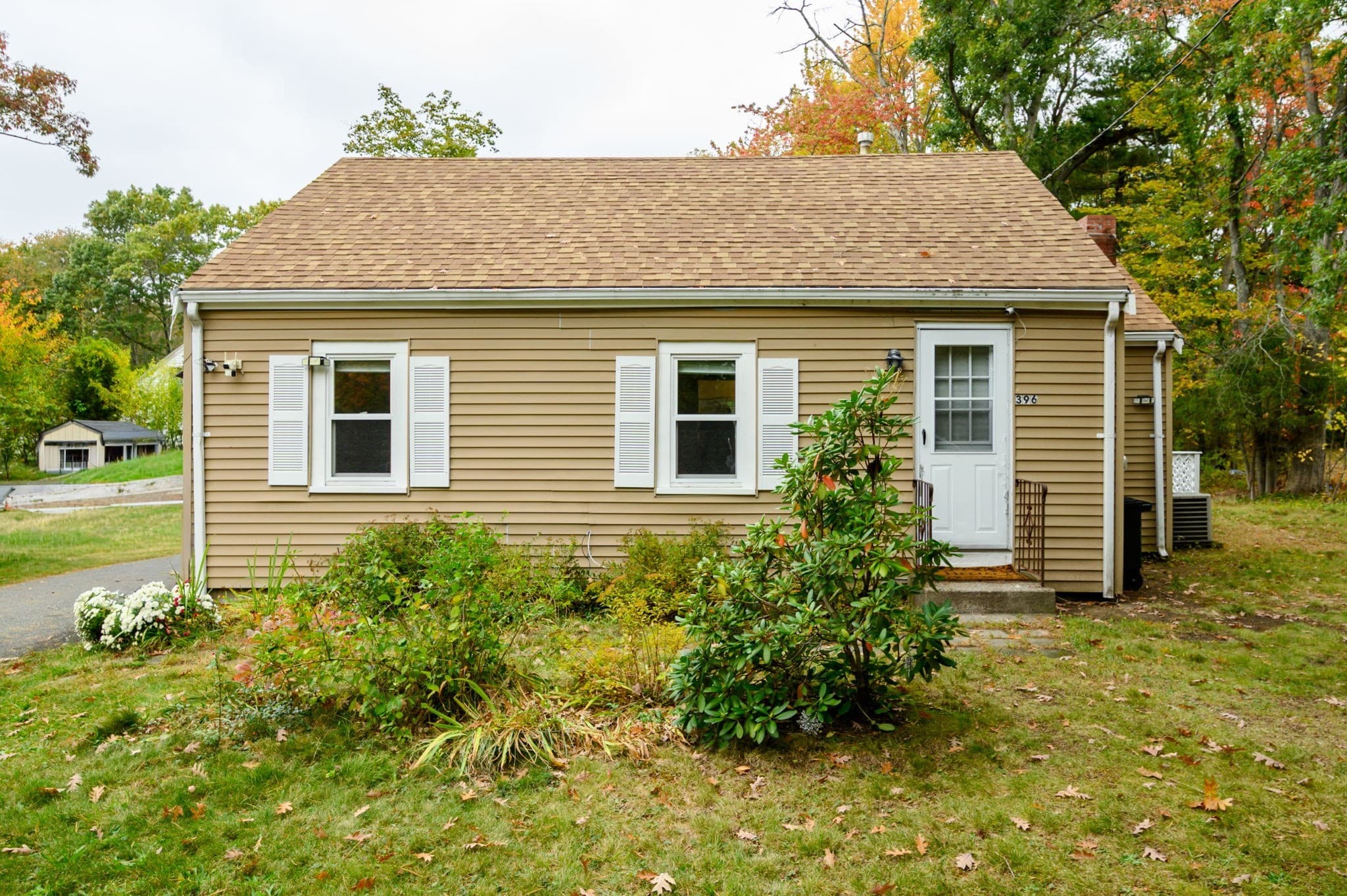 Single Family Residence at 396 Willow St, Stoughton MA 02072, Stoughton, photo 2 of 25