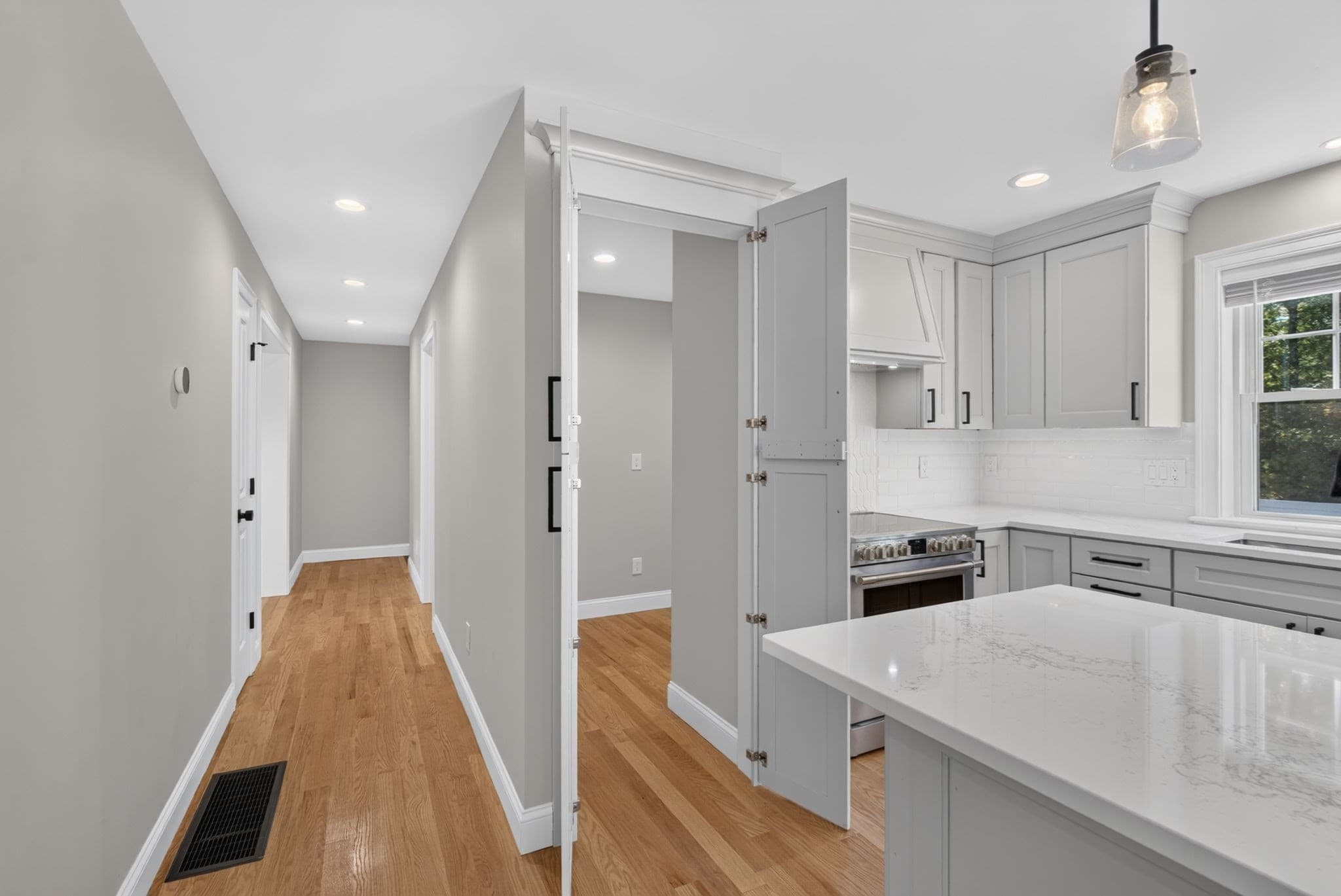 Single Family Residence at 275 Pine St, Bridgewater MA 02324, Bridgewater, photo 13 of 42