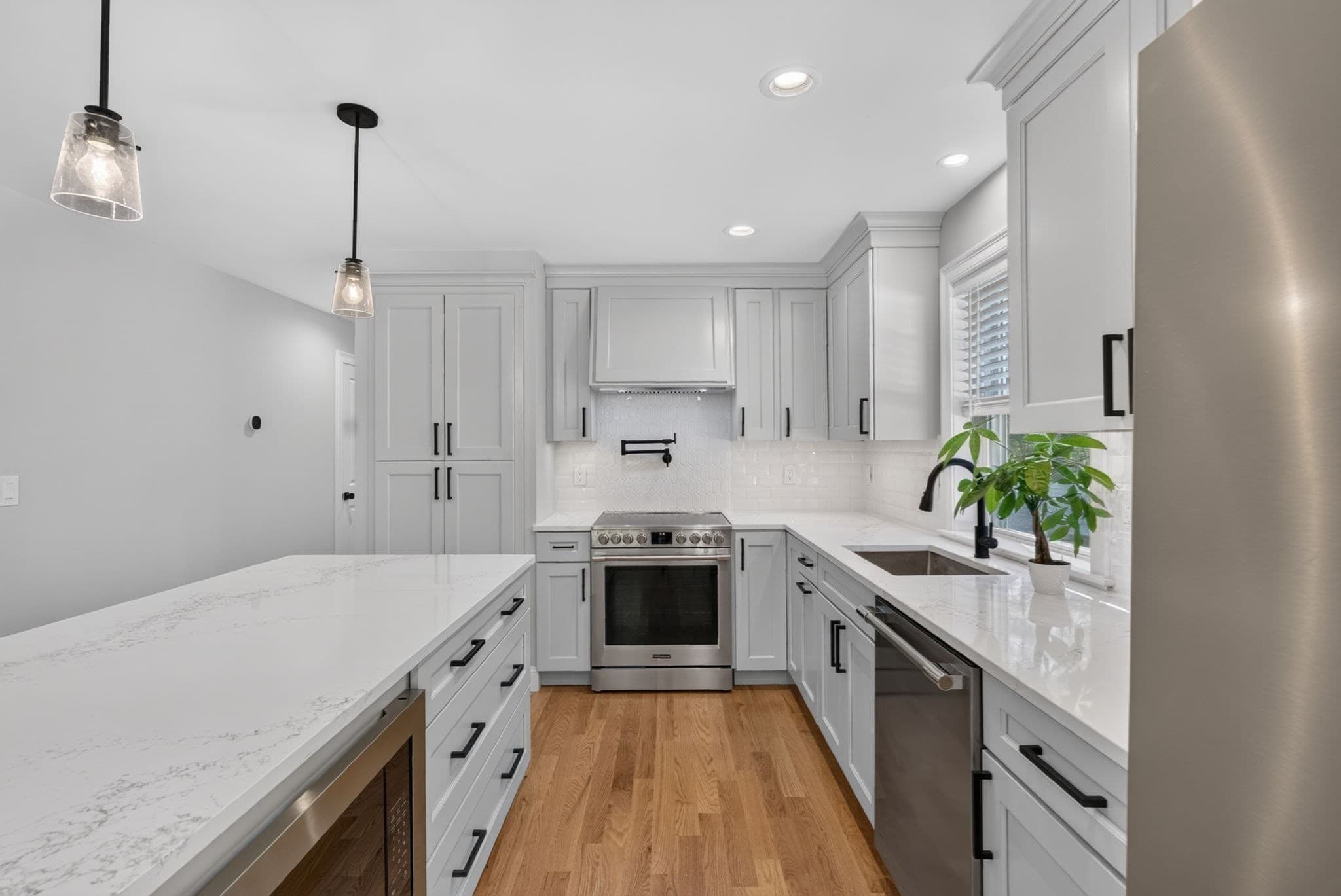 Single Family Residence at 275 Pine St, Bridgewater MA 02324, Bridgewater, photo 9 of 42