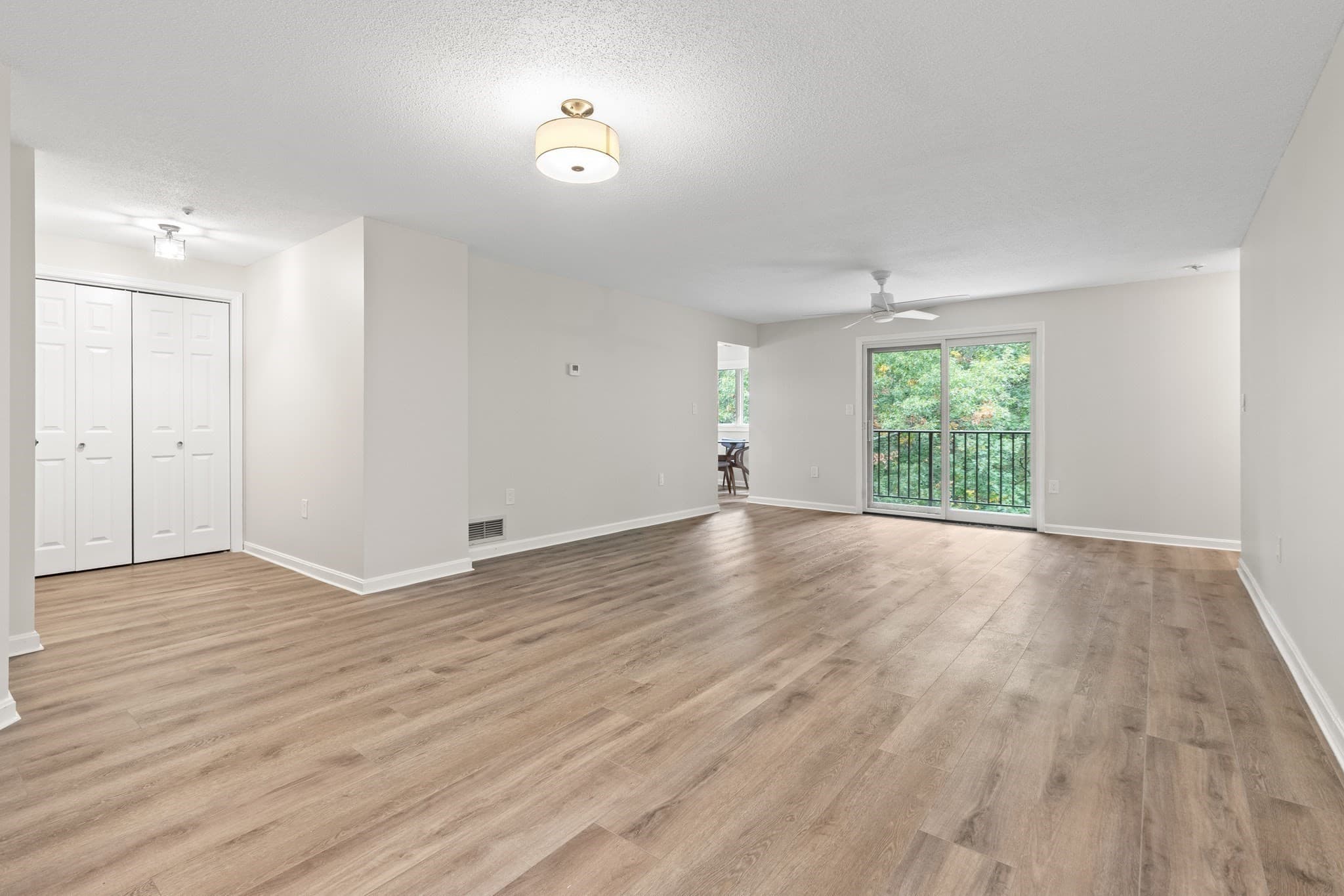 Condominium at 9 Ledgewood Way # 32, Peabody MA 01960, photo 6 of 34