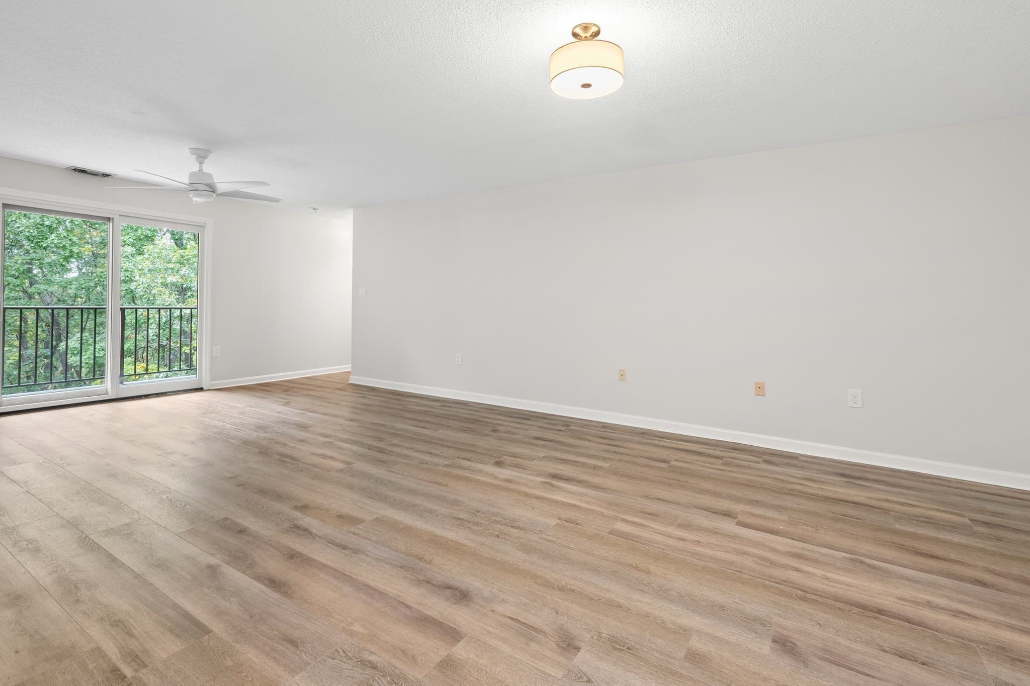 Condominium at 9 Ledgewood Way # 32, Peabody MA 01960, photo 7 of 34