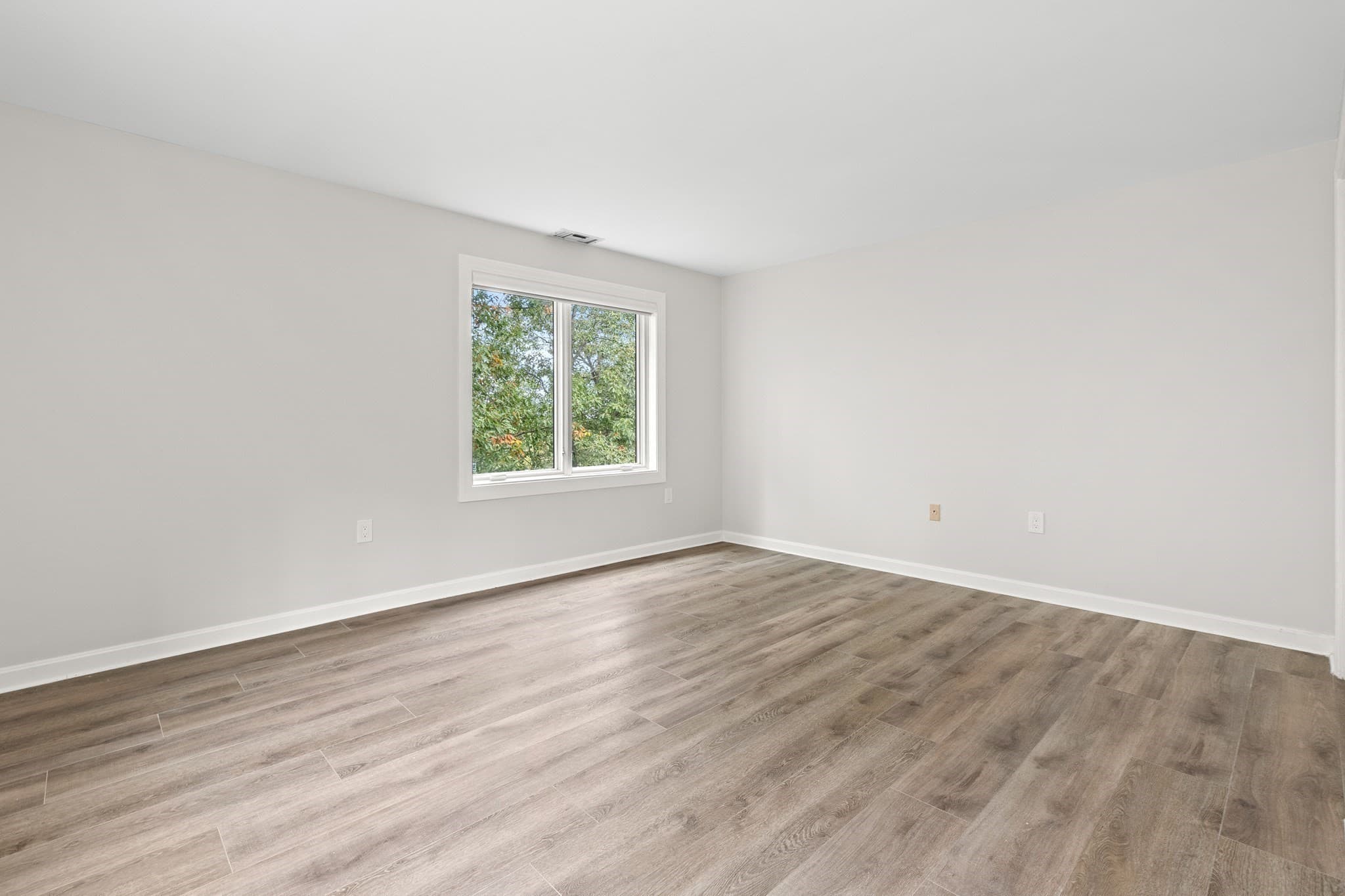 Condominium at 9 Ledgewood Way # 32, Peabody MA 01960, photo 18 of 34