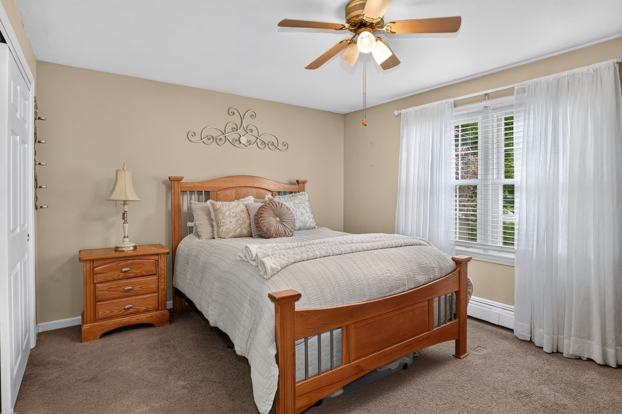 Single Family Residence at 675 Oak Street, Franklin MA 02038, Franklin, photo 13 of 27