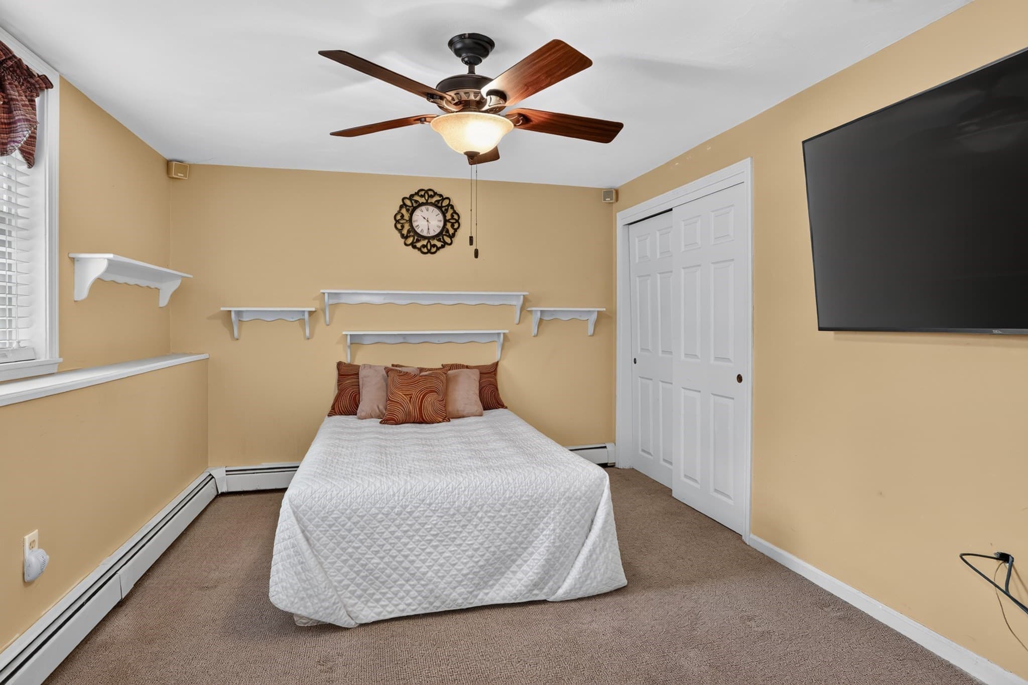 Single Family Residence at 675 Oak Street, Franklin MA 02038, Franklin, photo 17 of 27