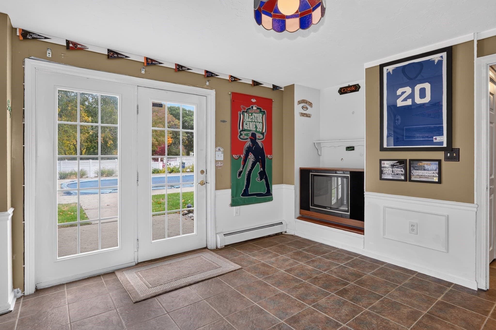 Single Family Residence at 675 Oak Street, Franklin MA 02038, Franklin, photo 20 of 27