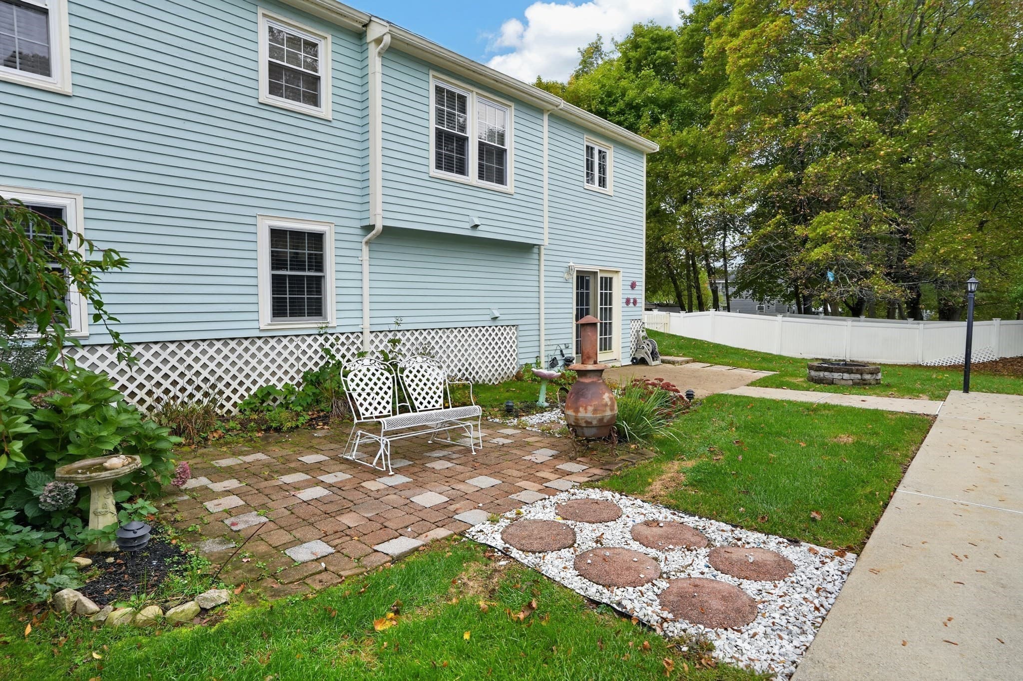 Single Family Residence at 675 Oak Street, Franklin MA 02038, Franklin, photo 21 of 27