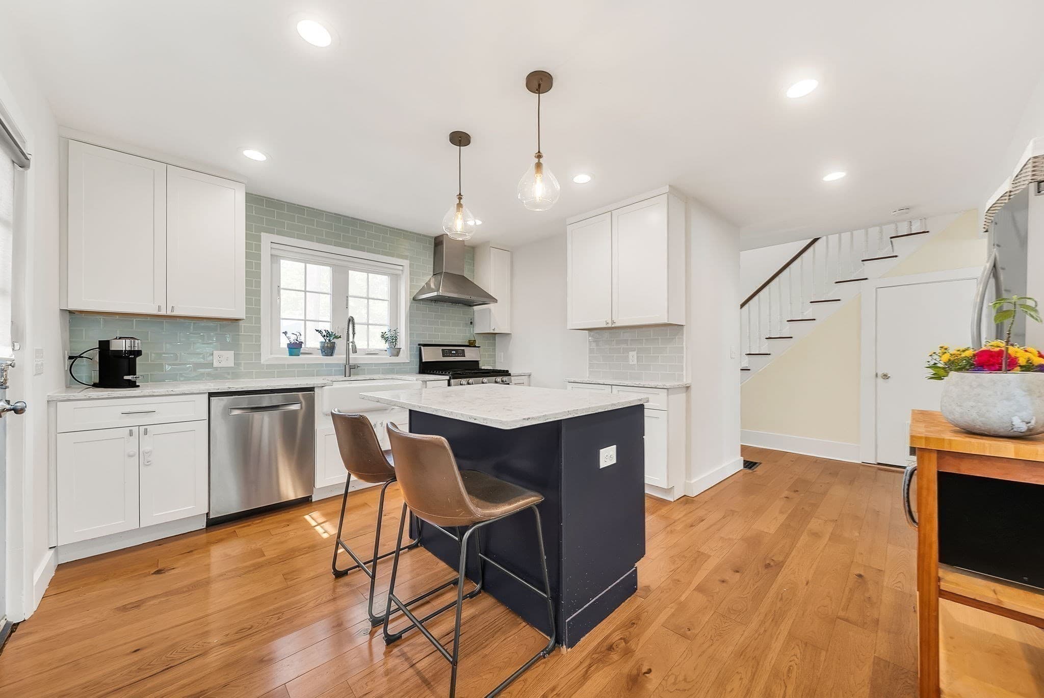 Single Family Residence at 86 Potter Rd, Waltham MA 02453, Waltham, photo 7 of 31