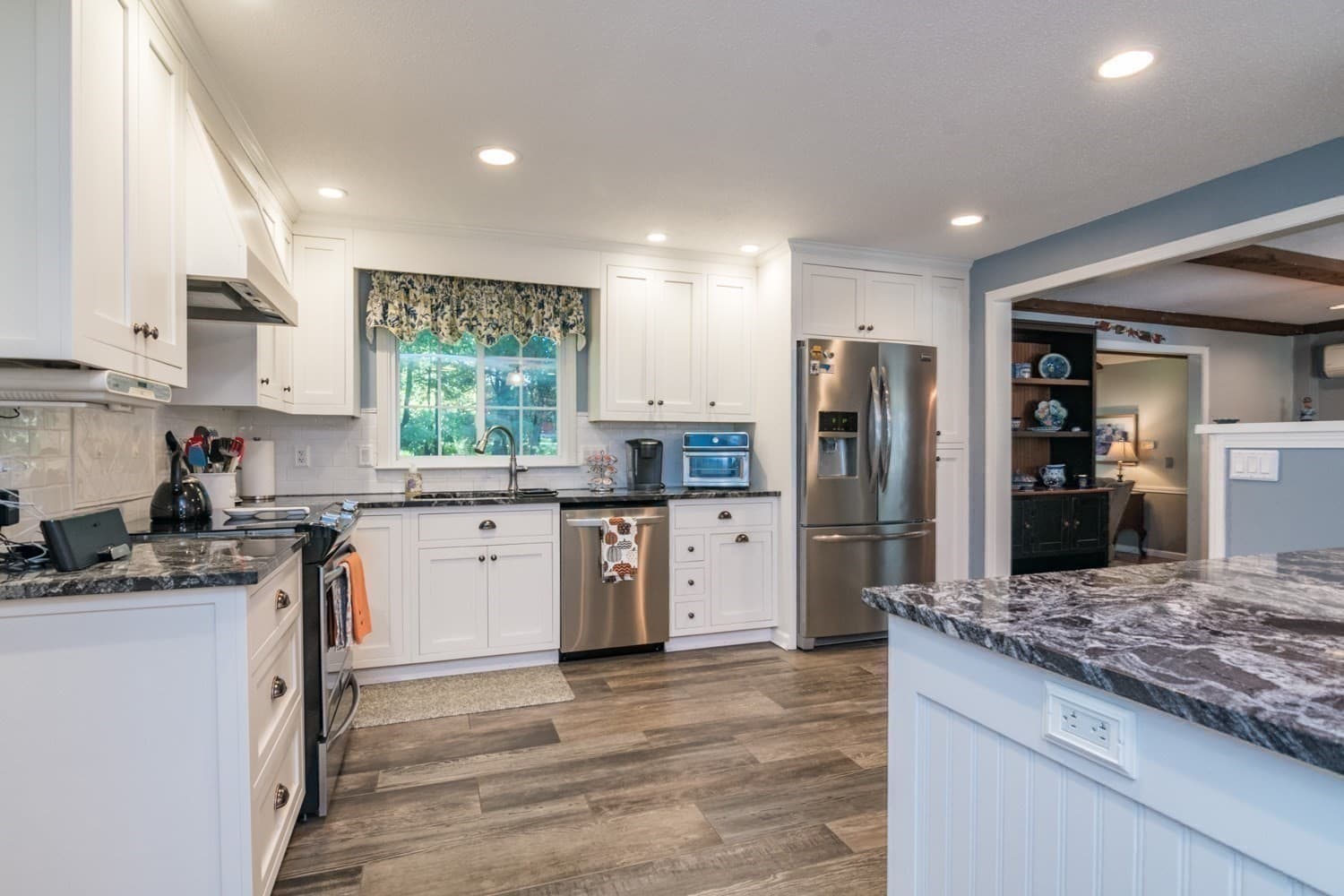 Single Family Residence at 96 Sweetfern Dr, West Springfield MA 01089, photo 12 of 40