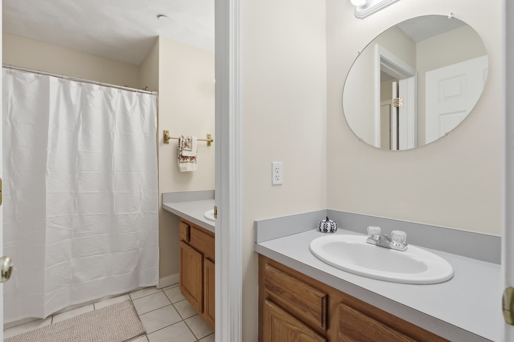 Condominium at 252 Albion St # 15, Wakefield MA 01880, photo 25 of 30