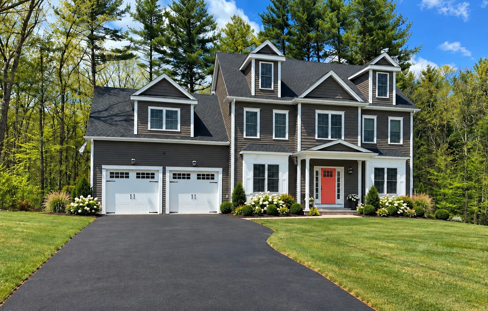 185 Hannah Dr, Northbridge MA 01588
