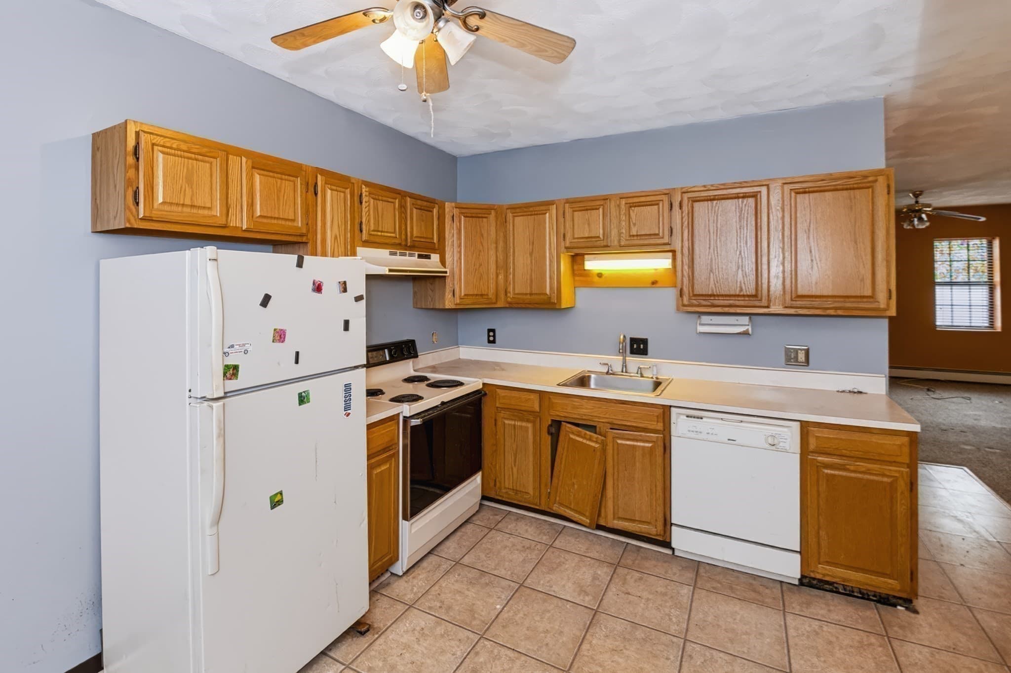 Condominium at 33 Grove St # 33, Clinton MA 01510, photo 12 of 36