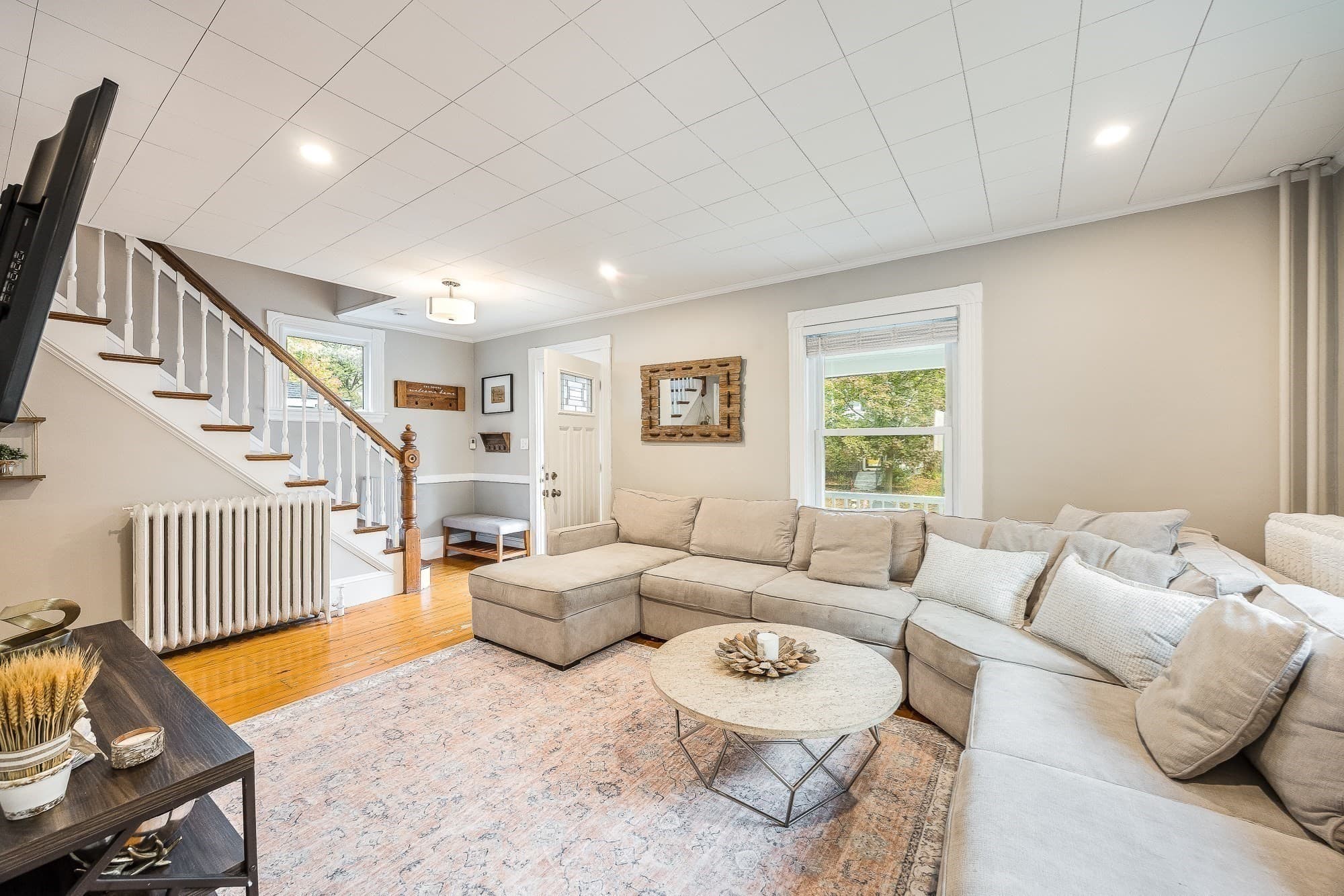 Single Family Residence at 89 Washington Street, Reading MA 01867, photo 5 of 41
