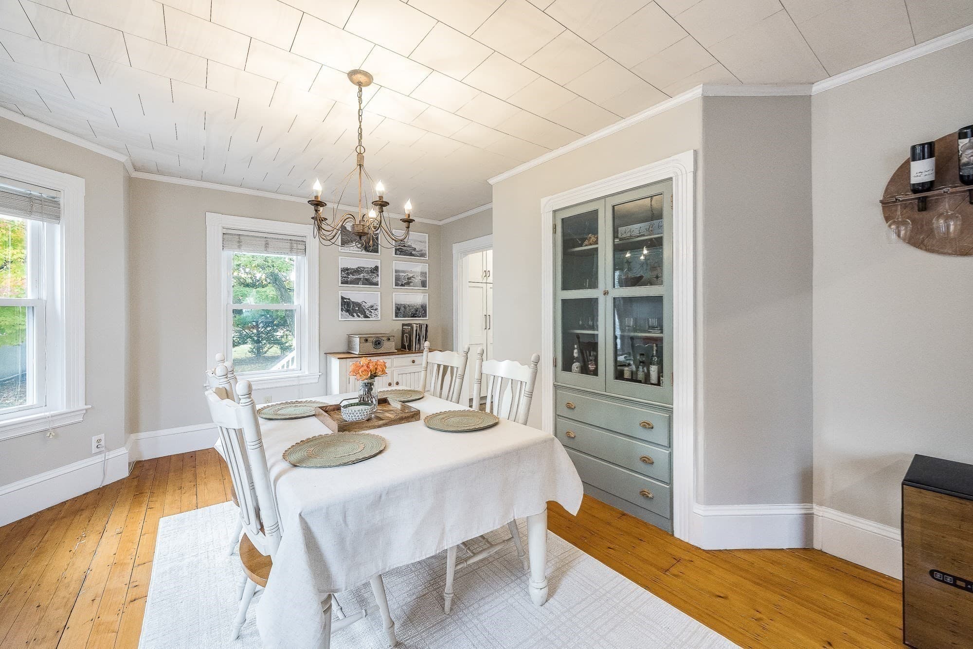 Single Family Residence at 89 Washington Street, Reading MA 01867, photo 9 of 41