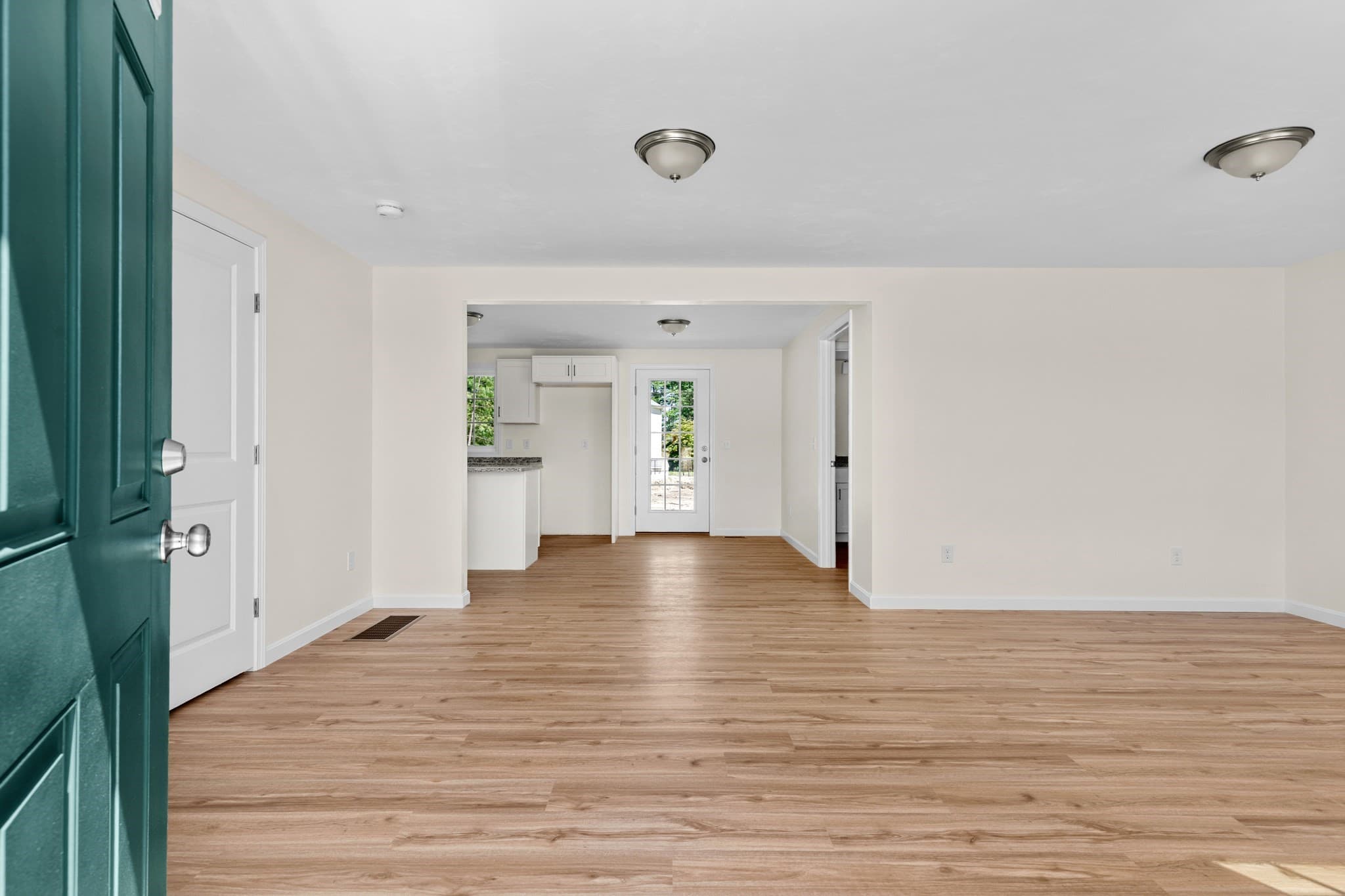 Single Family Residence at 28 Bumblebee Dr., Plymouth MA 02360, Plymouth, photo 7 of 32