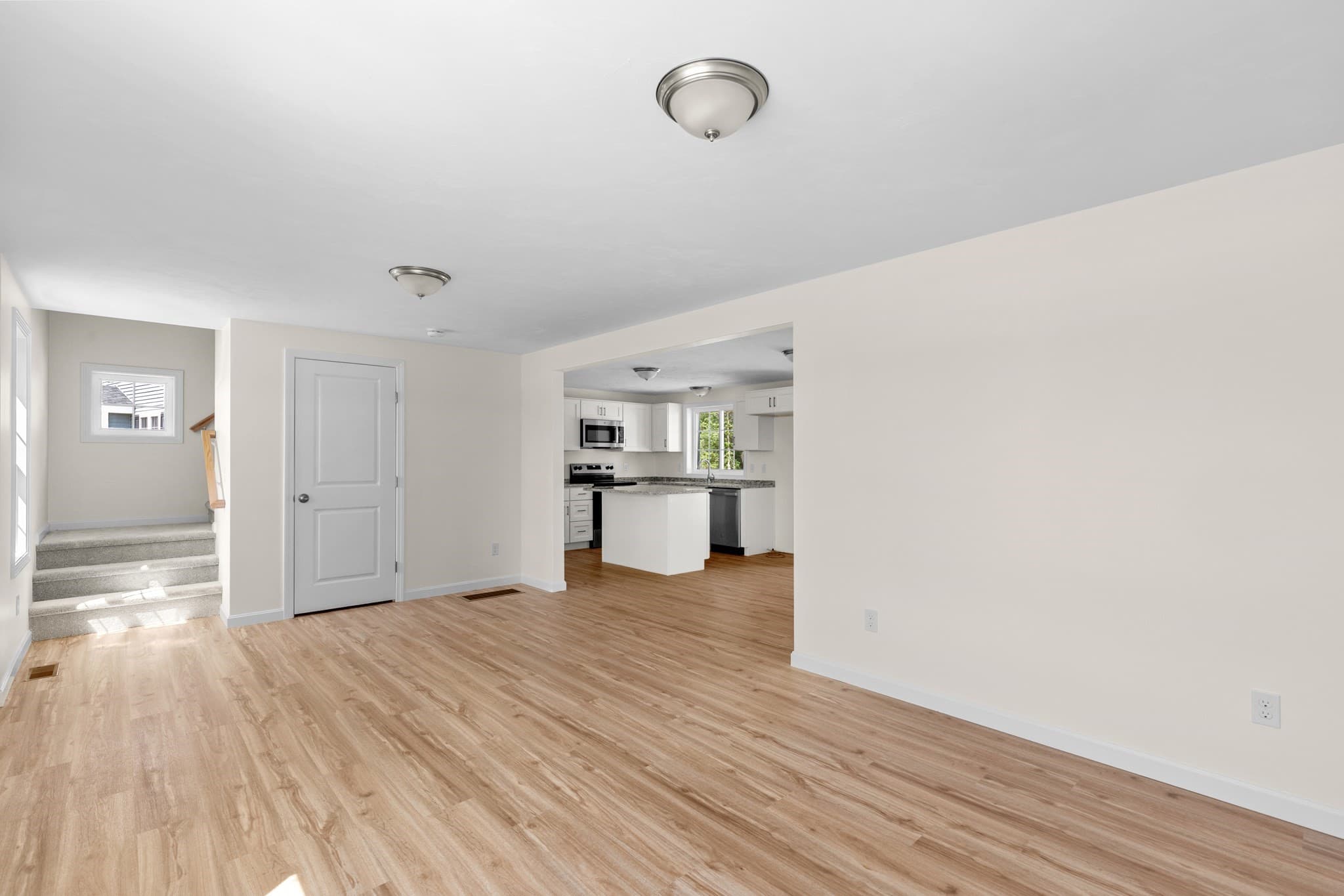 Single Family Residence at 28 Bumblebee Dr., Plymouth MA 02360, Plymouth, photo 9 of 32