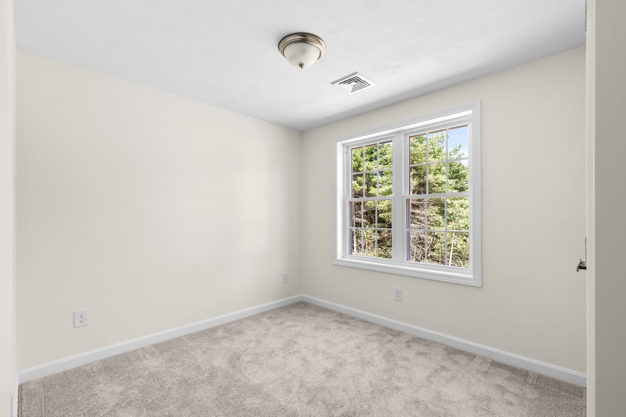Single Family Residence at 28 Bumblebee Dr., Plymouth MA 02360, Plymouth, photo 24 of 32