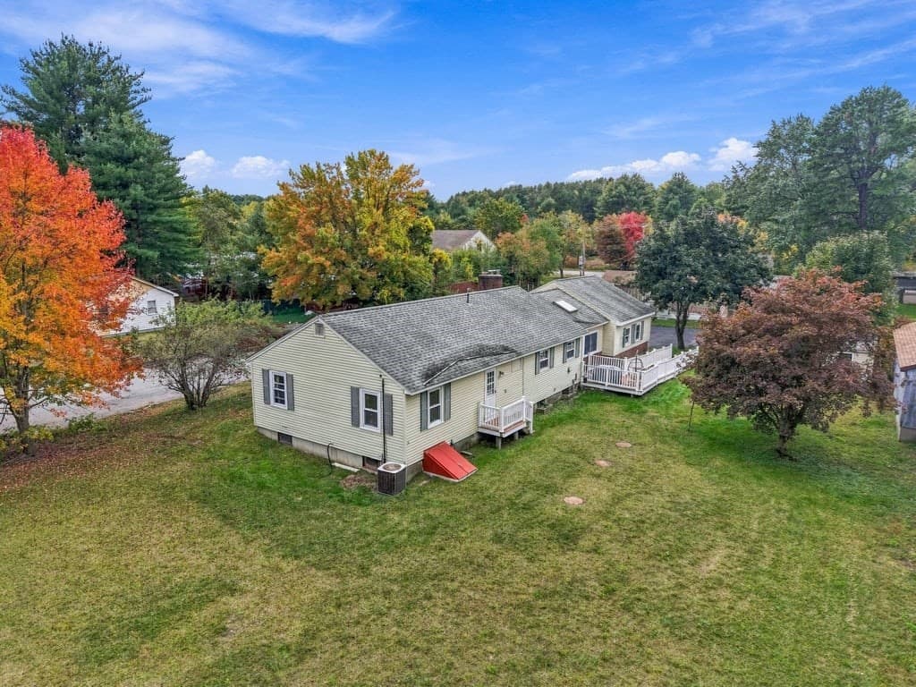 Single Family Residence at 6 Oakhurst Street, Ayer MA 01432, photo 10 of 40