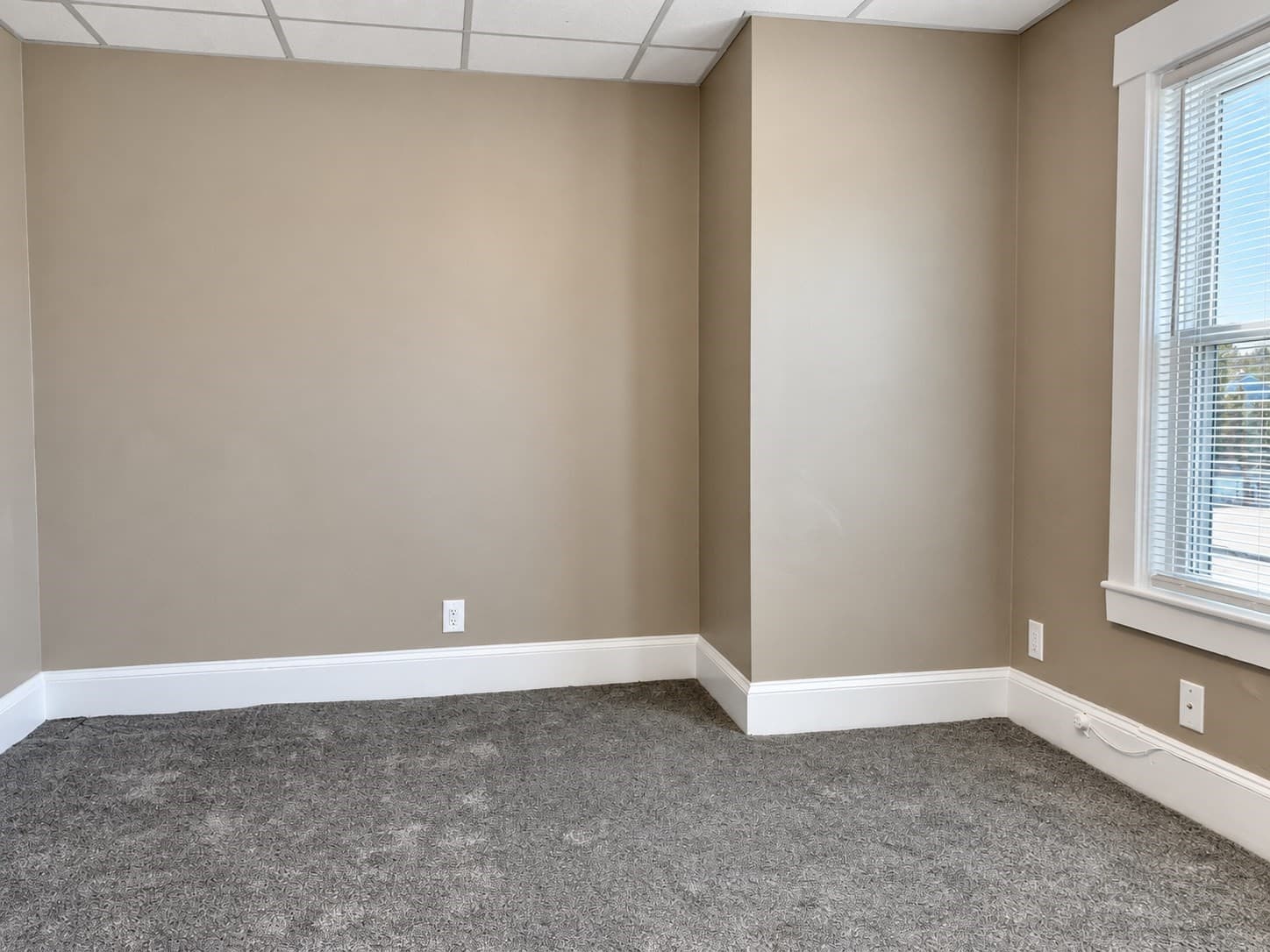 Multi Family at 139-141 Middlesex St, Chelmsford MA 01863, photo 8 of 24