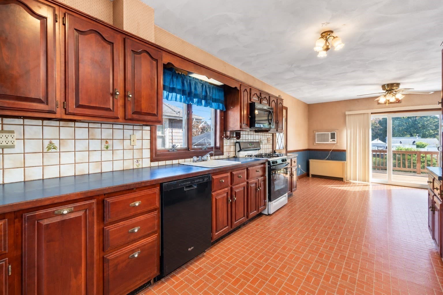 Single Family Residence at 148 Wilson Ave, Quincy MA 02170, Quincy, photo 13 of 33