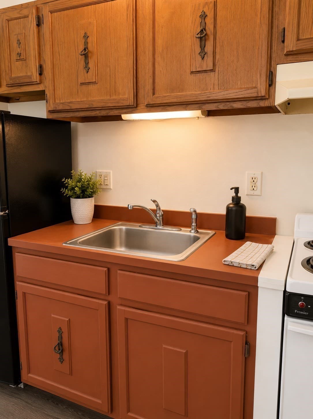 Apartment at 8 Exchange Ct # 2, Waltham MA 02452, photo 2 of 8