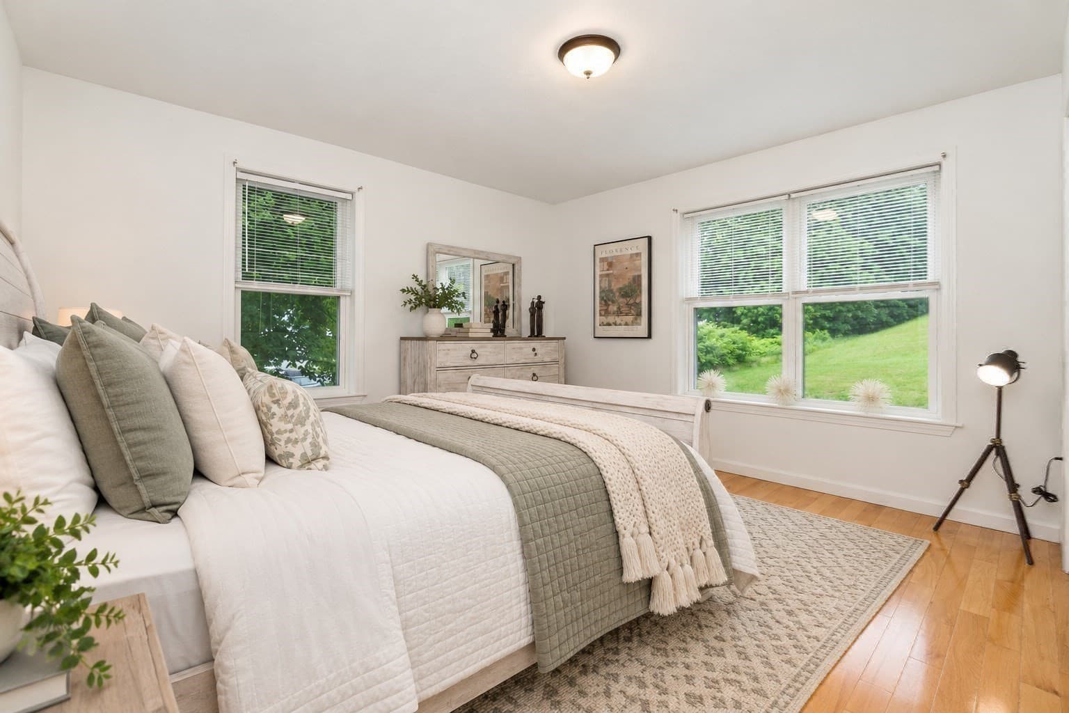 Single Family Residence at 22 Plymouth St, Fitchburg MA 01420, Fitchburg, photo 15 of 26