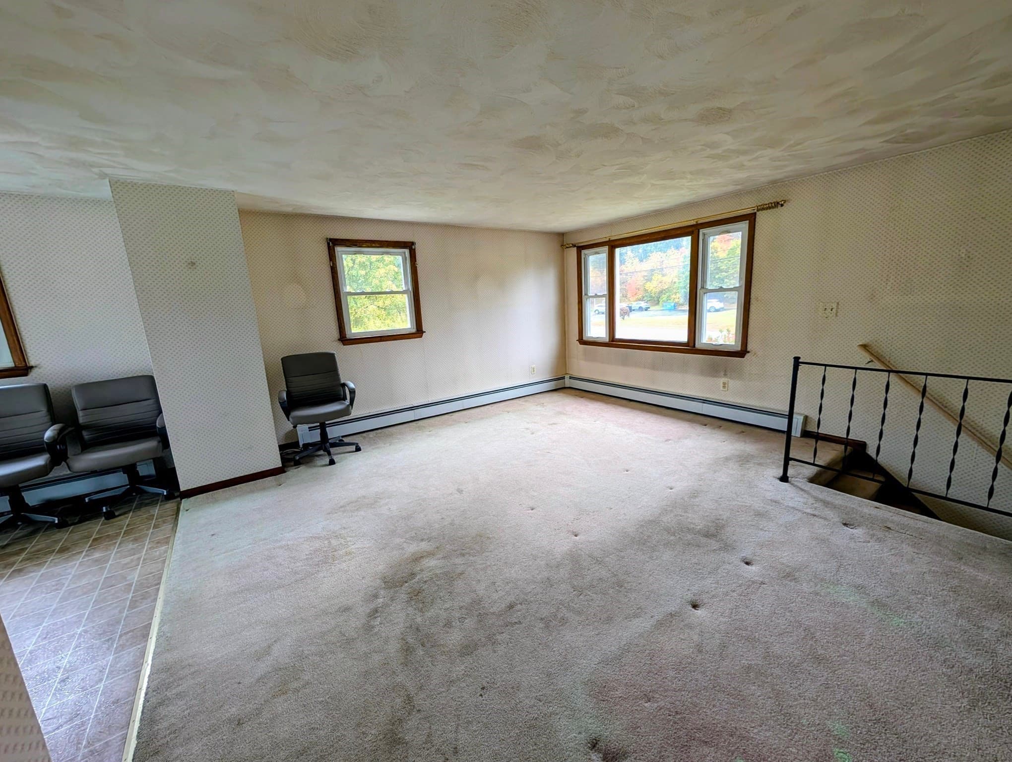 Single Family Residence at 139 Charlton St, Oxford MA 01540, Oxford, photo 18 of 32