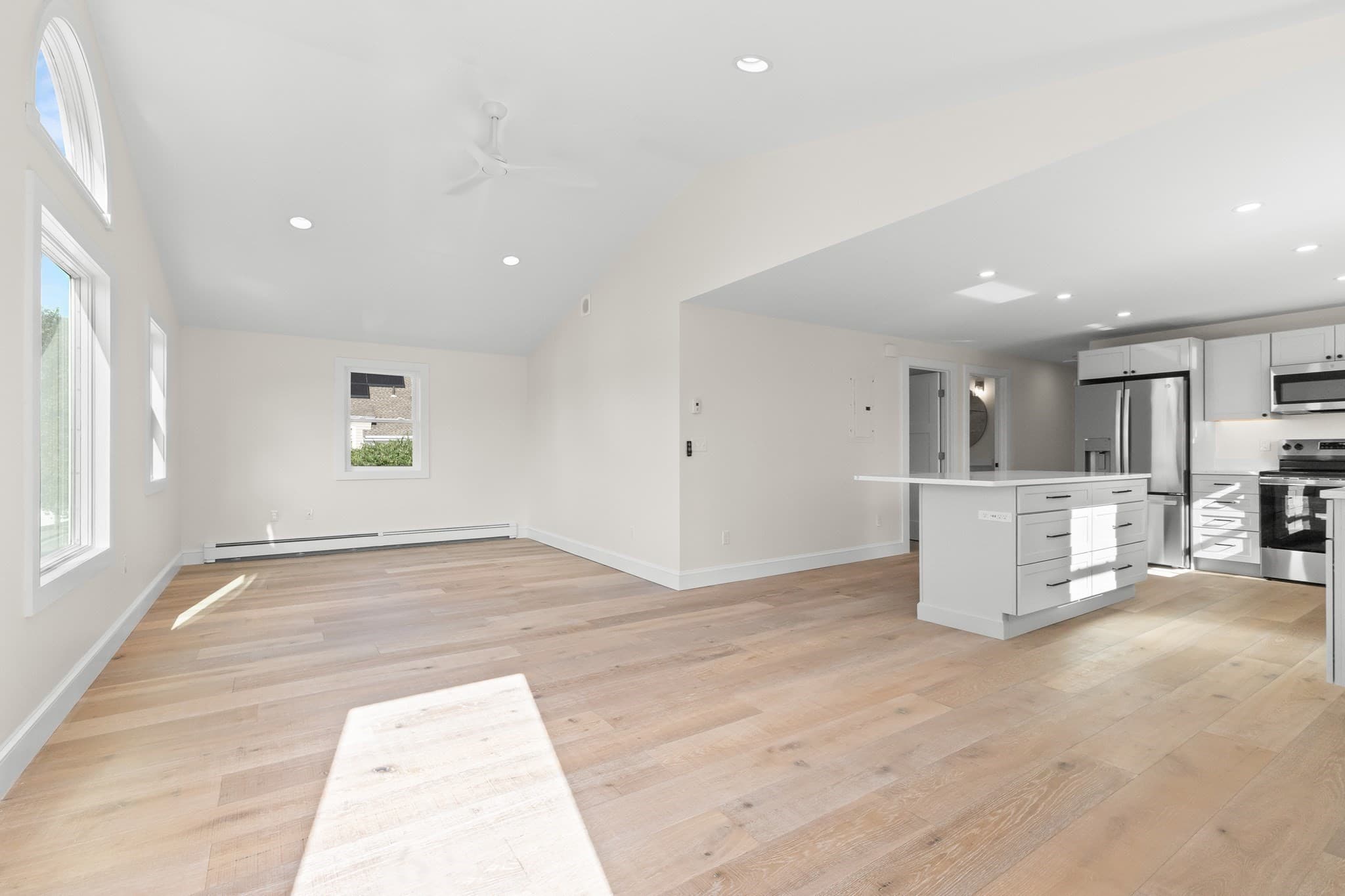 Condominium at 16 Reynard Street # 2, Gloucester MA 01930, photo 10 of 36