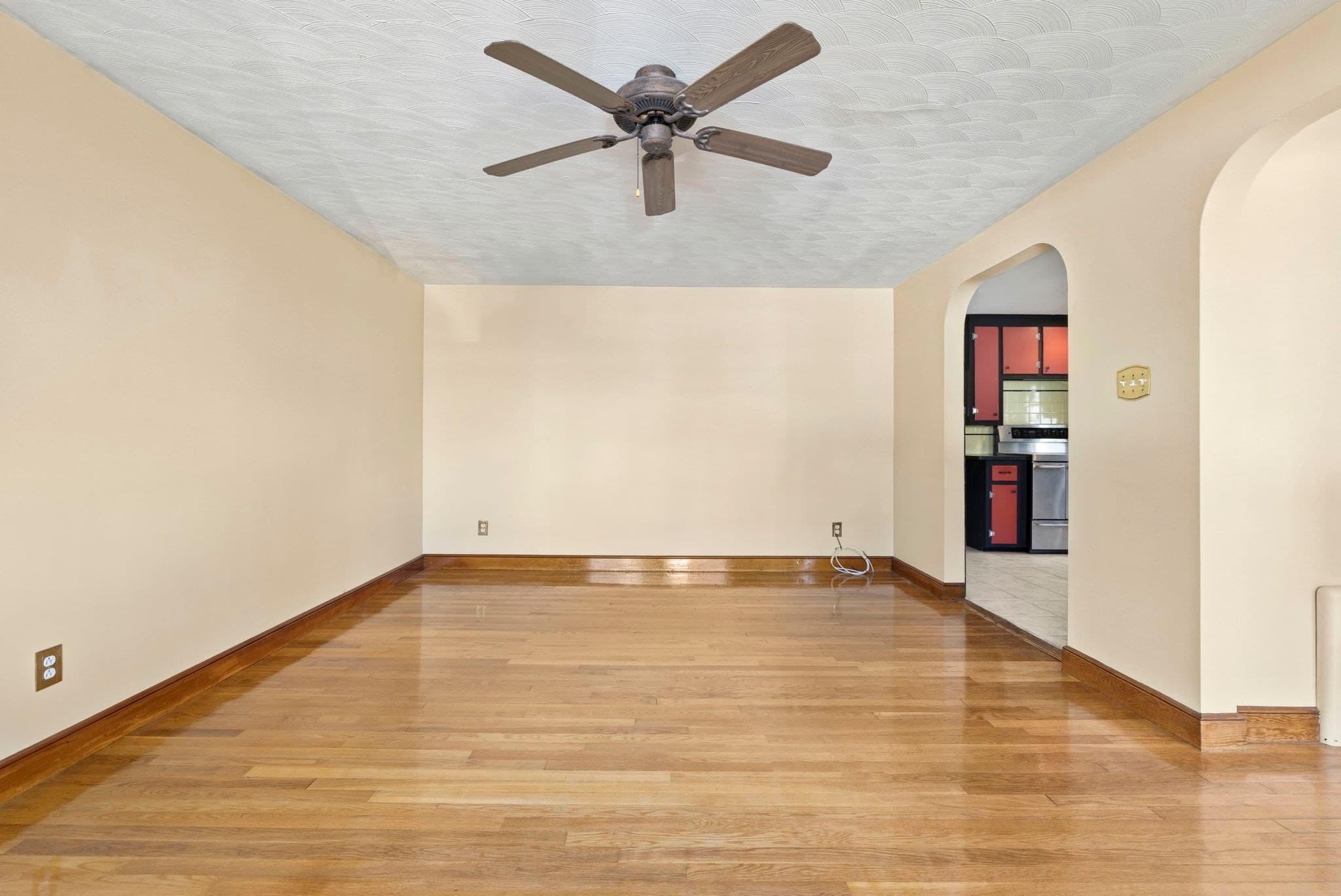 Single Family Residence at 31 Furness Street, Revere MA 02151, Revere, photo 7 of 40