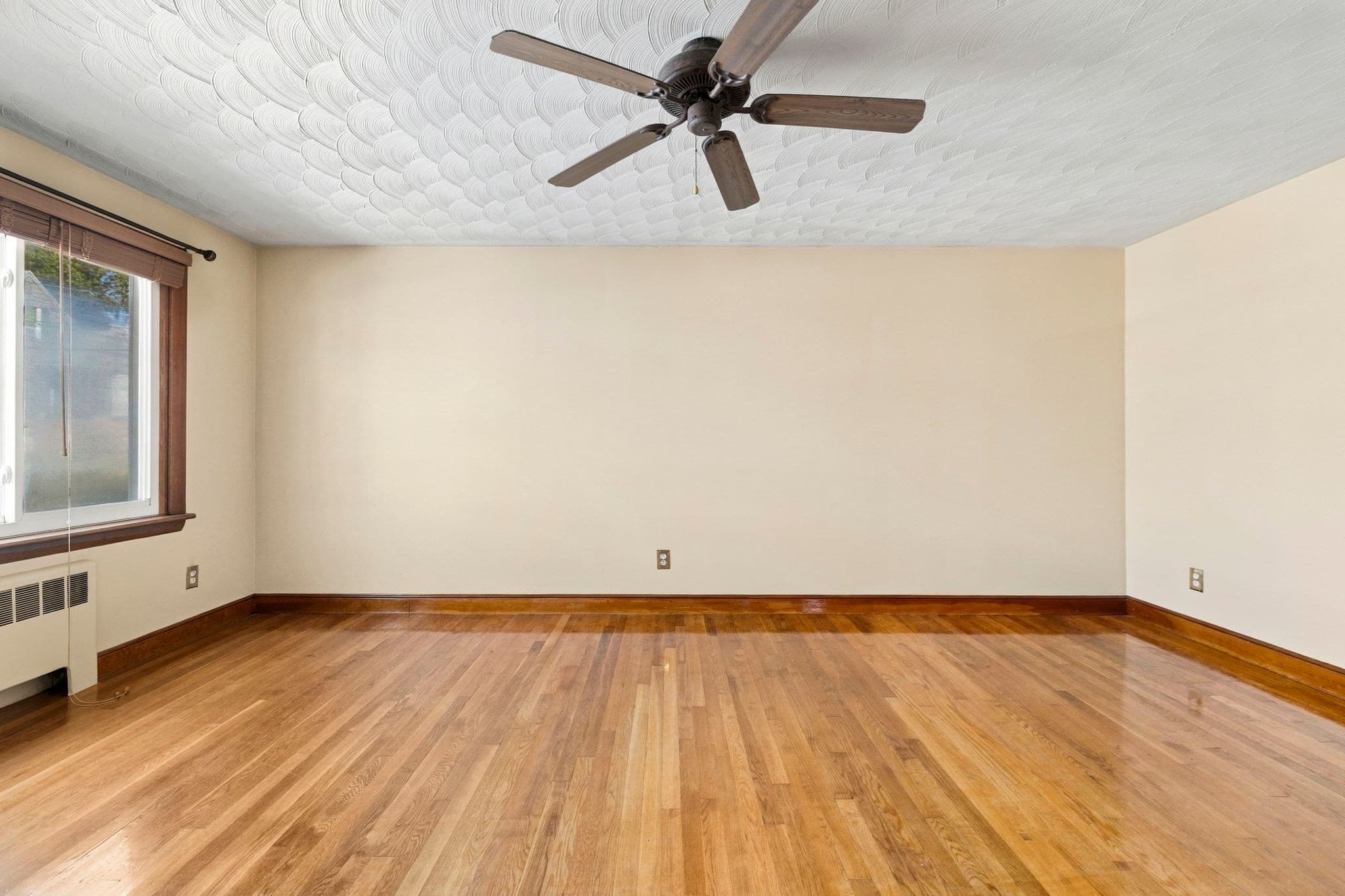 Single Family Residence at 31 Furness Street, Revere MA 02151, Revere, photo 5 of 40