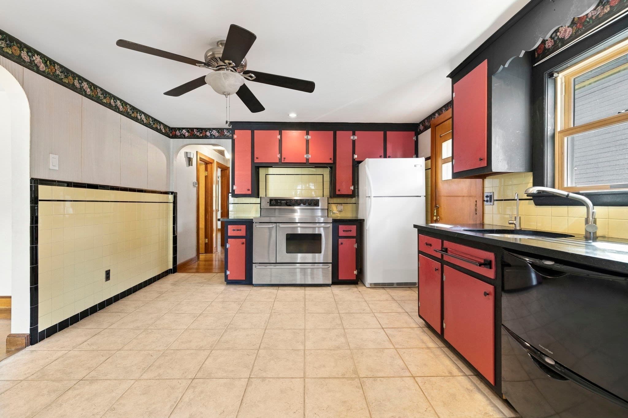Single Family Residence at 31 Furness Street, Revere MA 02151, Revere, photo 9 of 40