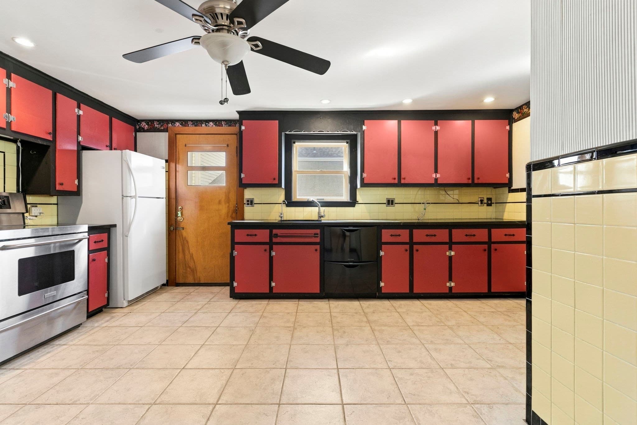 Single Family Residence at 31 Furness Street, Revere MA 02151, Revere, photo 10 of 40