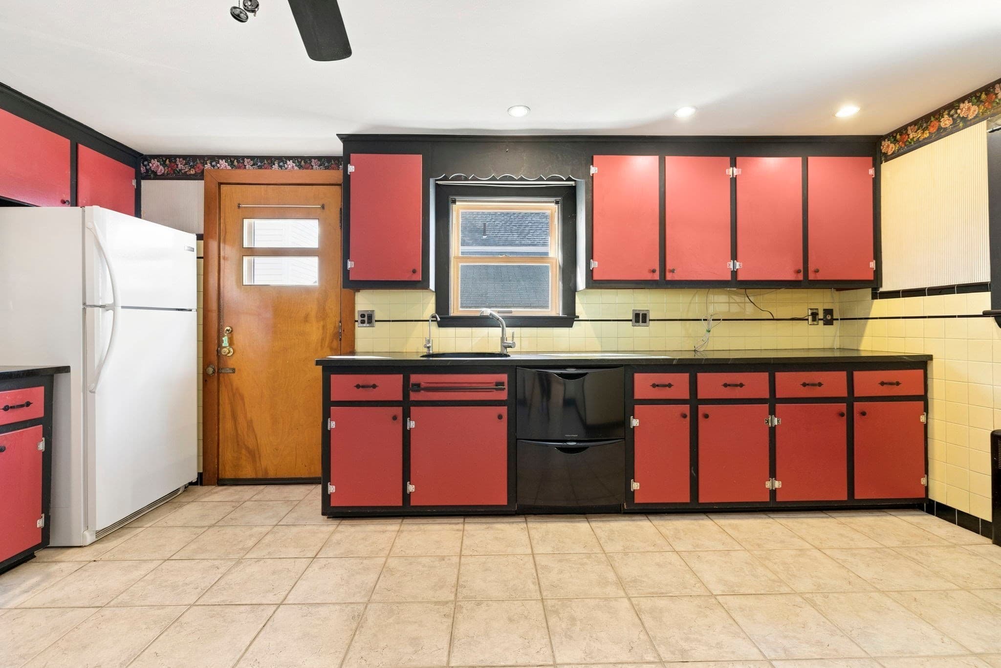 Single Family Residence at 31 Furness Street, Revere MA 02151, Revere, photo 11 of 40