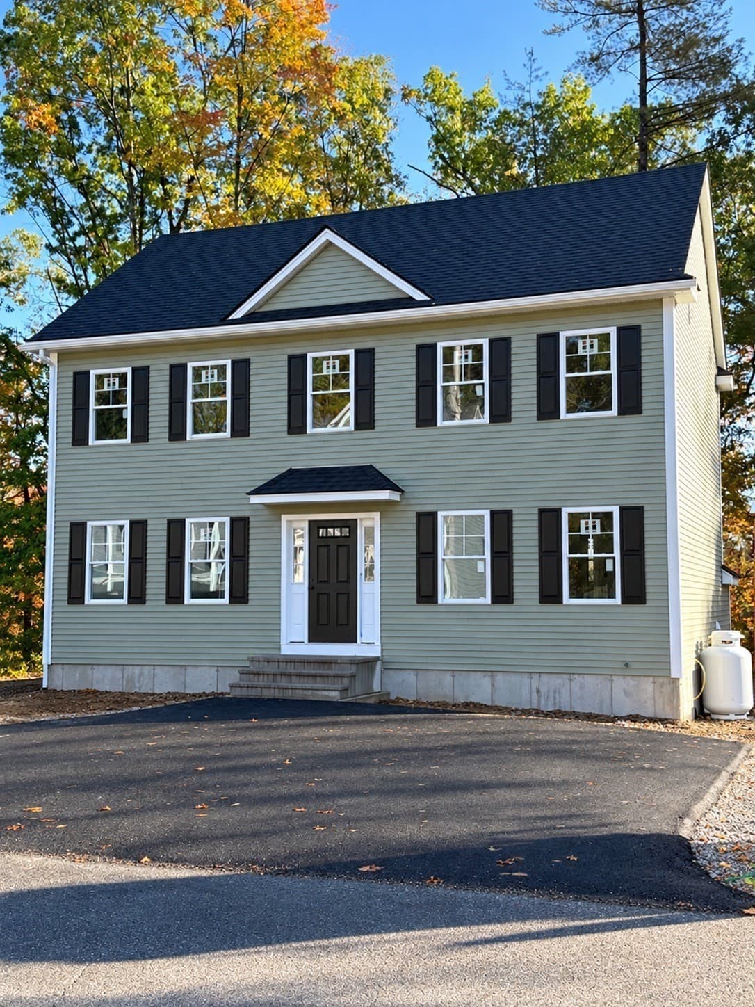 Single Family Residence at 12 Shawsheen Rd, Billerica MA 01821, Billerica, photo 2 of 18