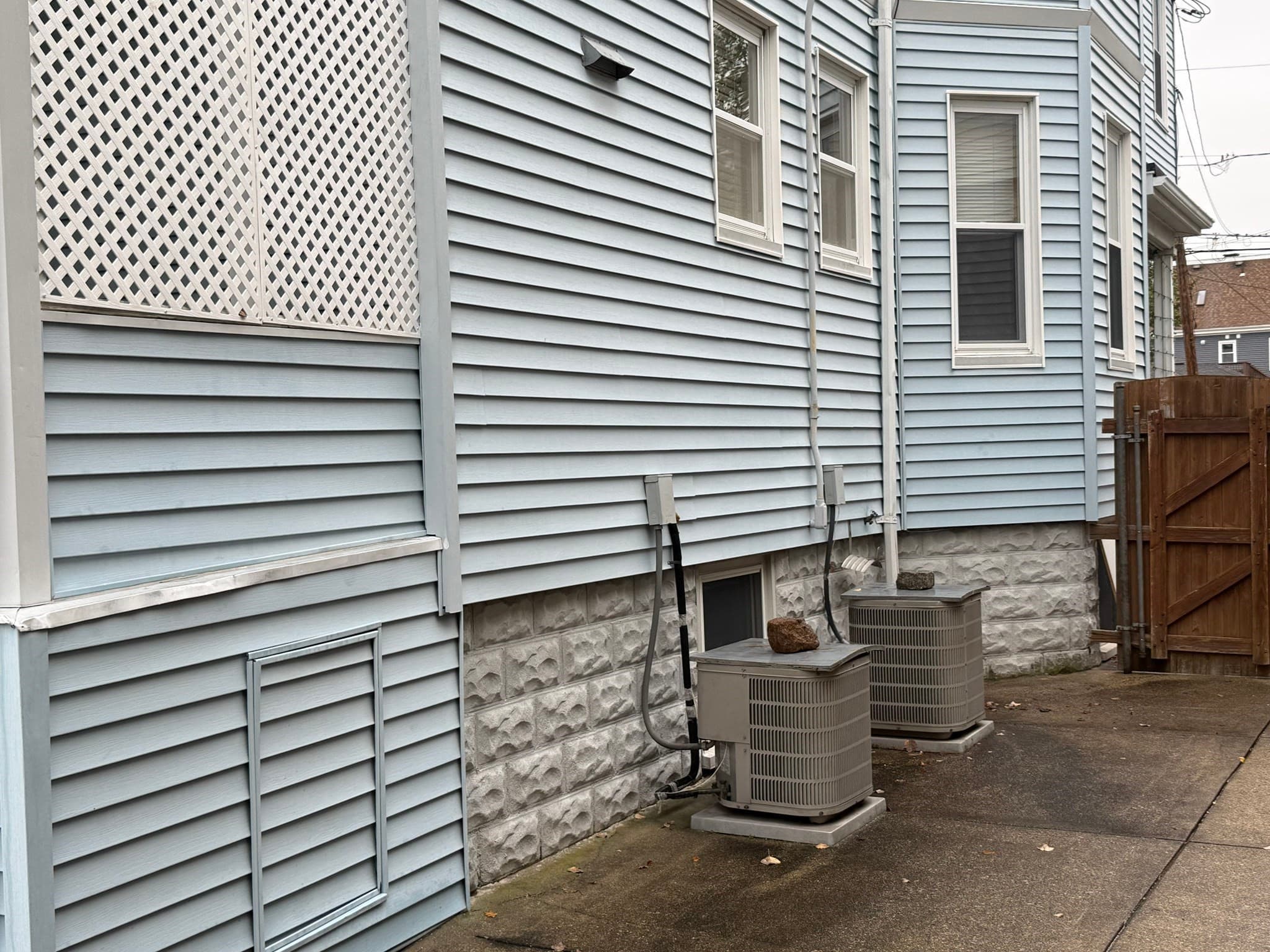 Multi Family at 76-78 Surrey St, Medford MA 02155, Medford, photo 4 of 40