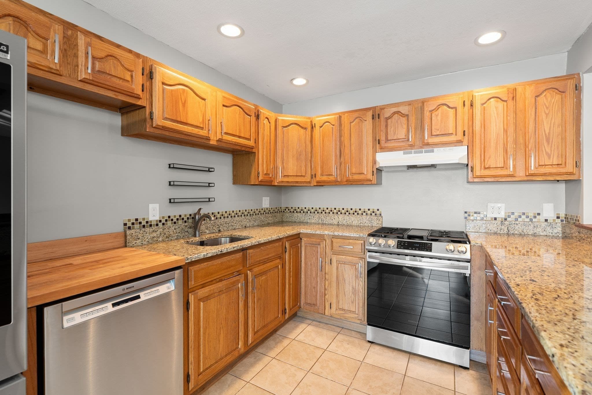 Single Family Residence at 50 Alvern Rd, Pembroke MA 02359, photo 20 of 39