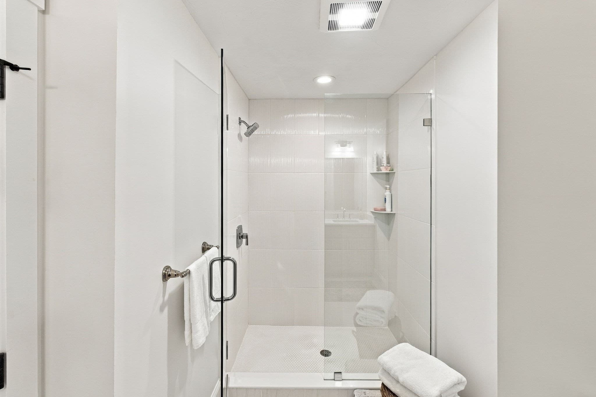 Condominium at 5 Granville Ln # 5, Amesbury MA 01913, photo 26 of 39