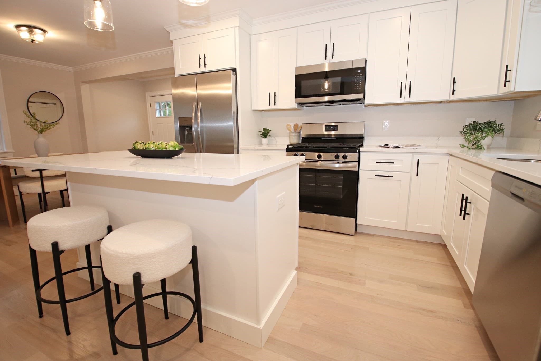Single Family Residence at 27 Holbrook Court, Melrose MA 02176, Melrose, photo 5 of 33