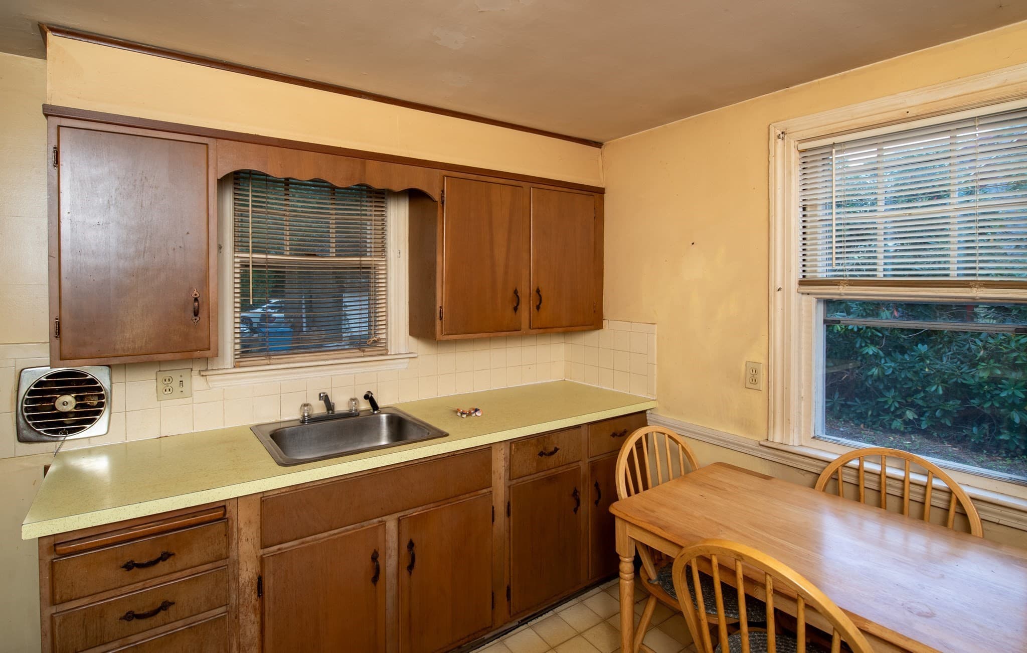 Single Family Residence at 477 Teaticket Highway, Falmouth MA 02536, photo 7 of 16